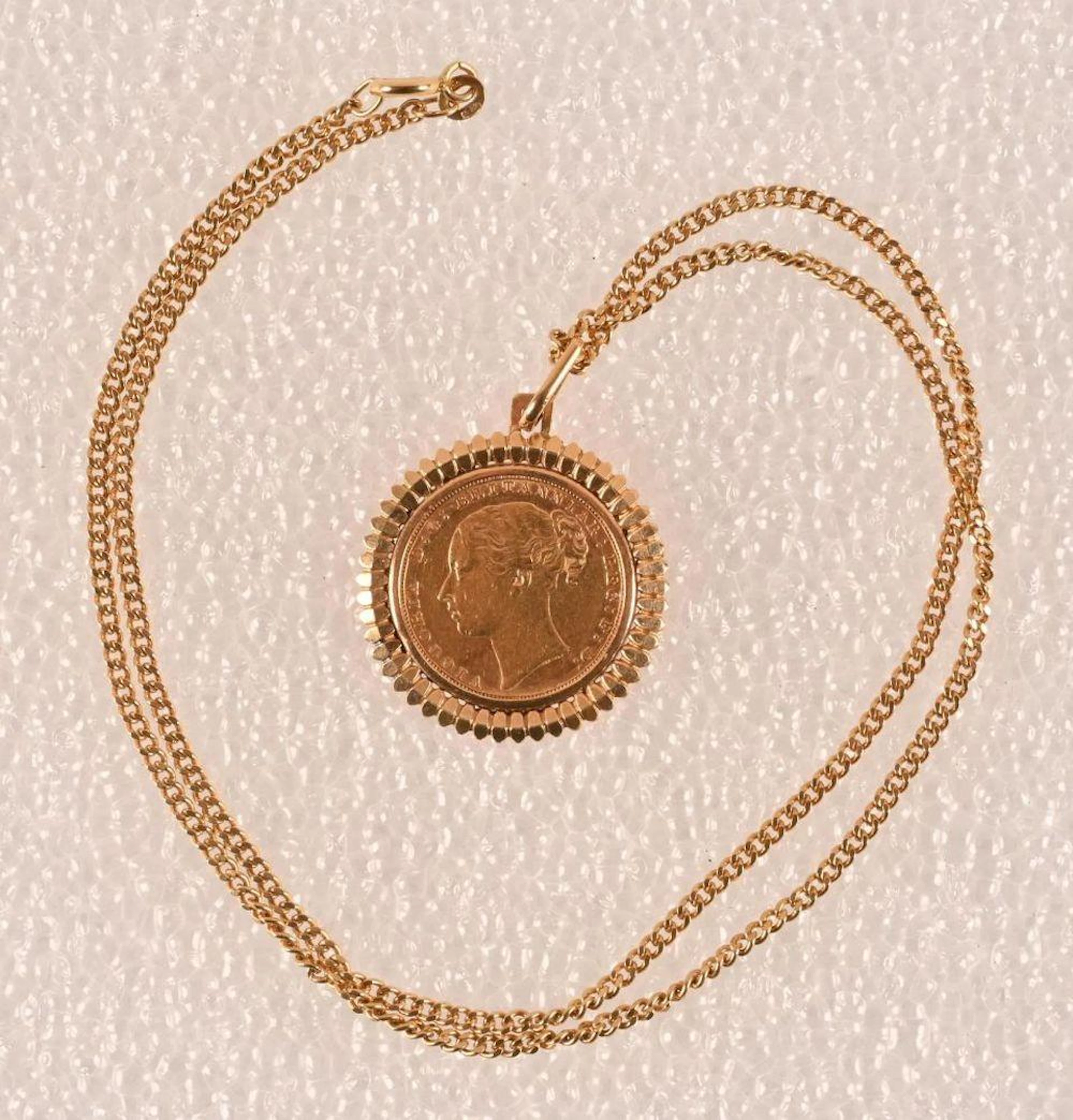 Pendentif en or 18 K