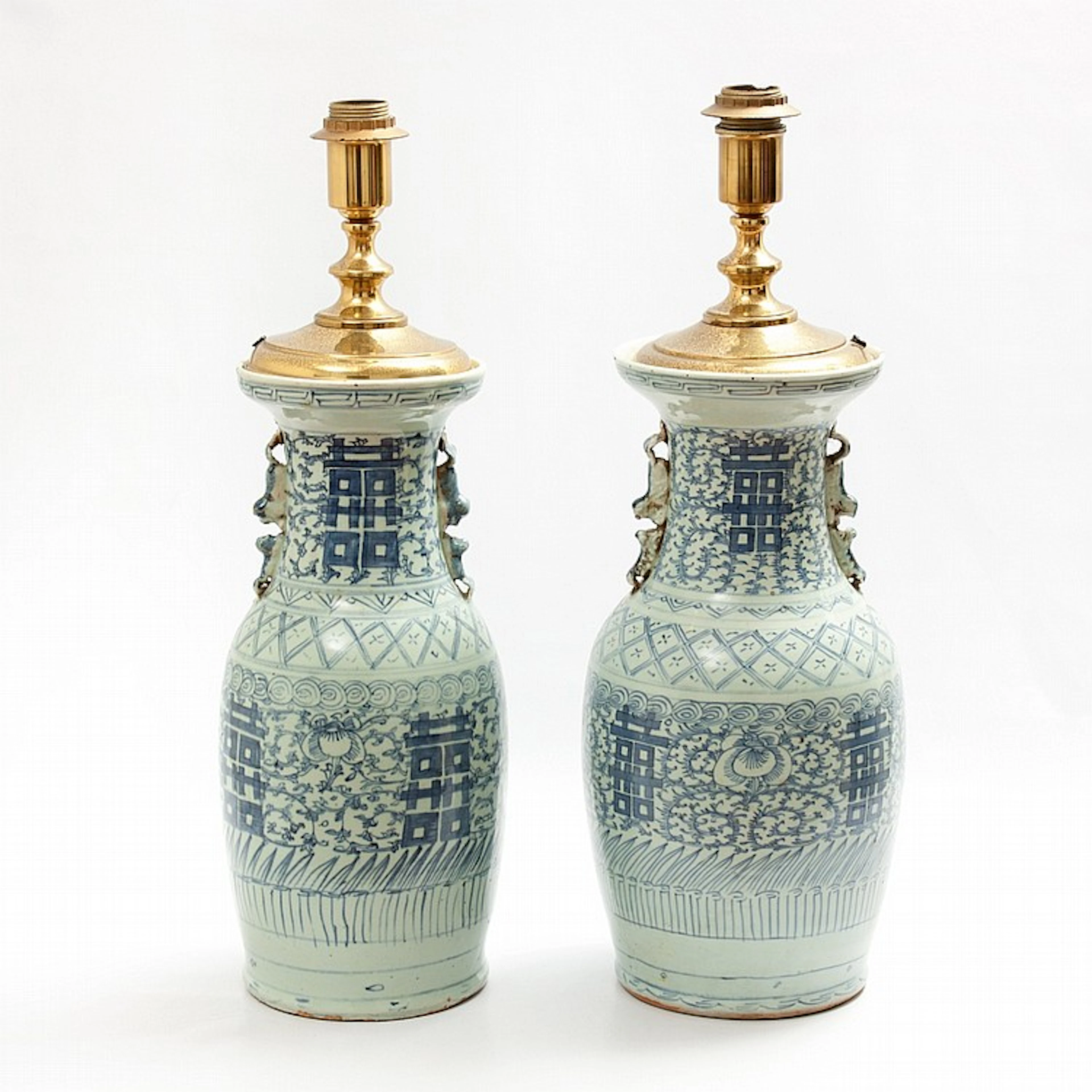 A PAIR OF ORIENTAL PORCELAIN VASES