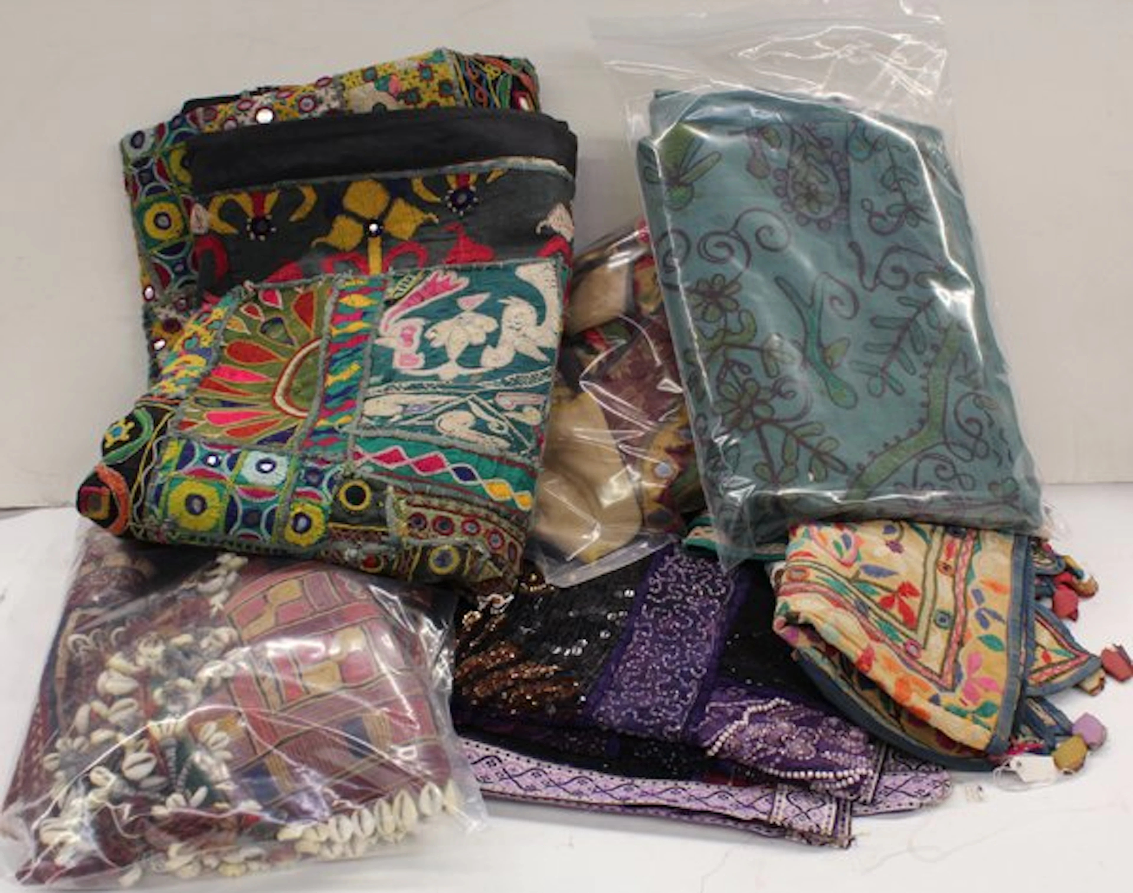 551: India, Colorful Textiles