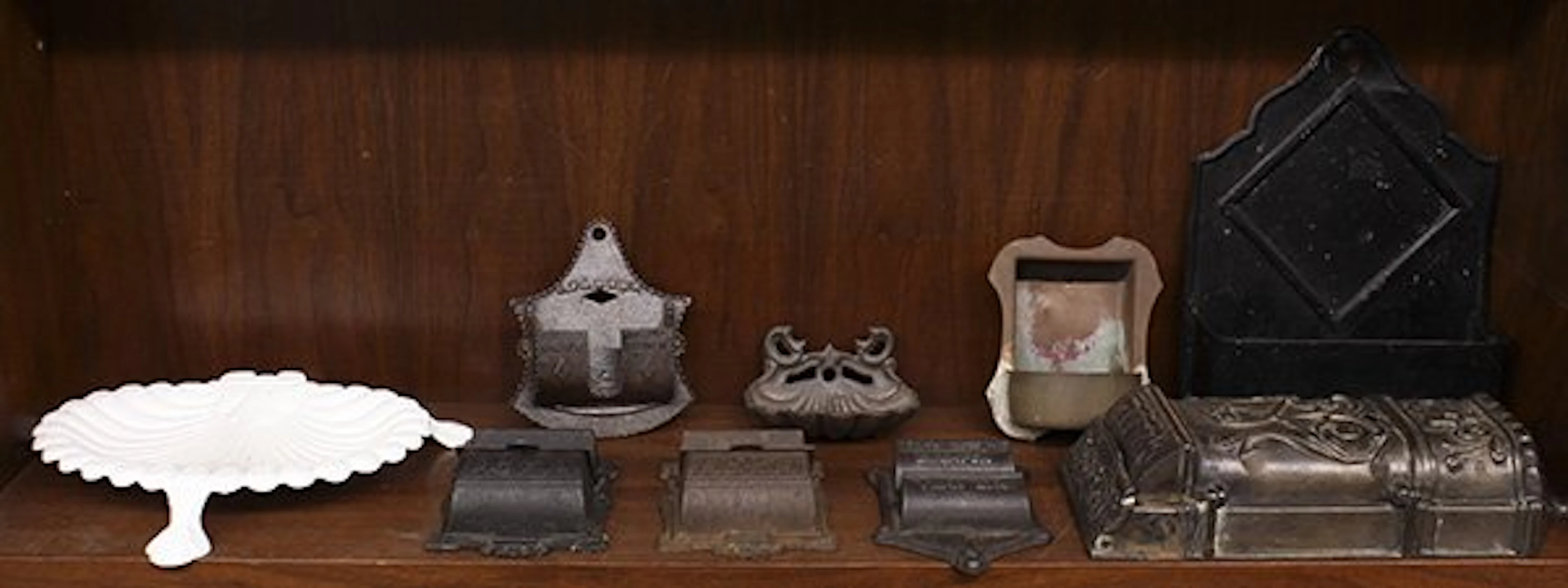 Group of associated casti iron and metal home articles
