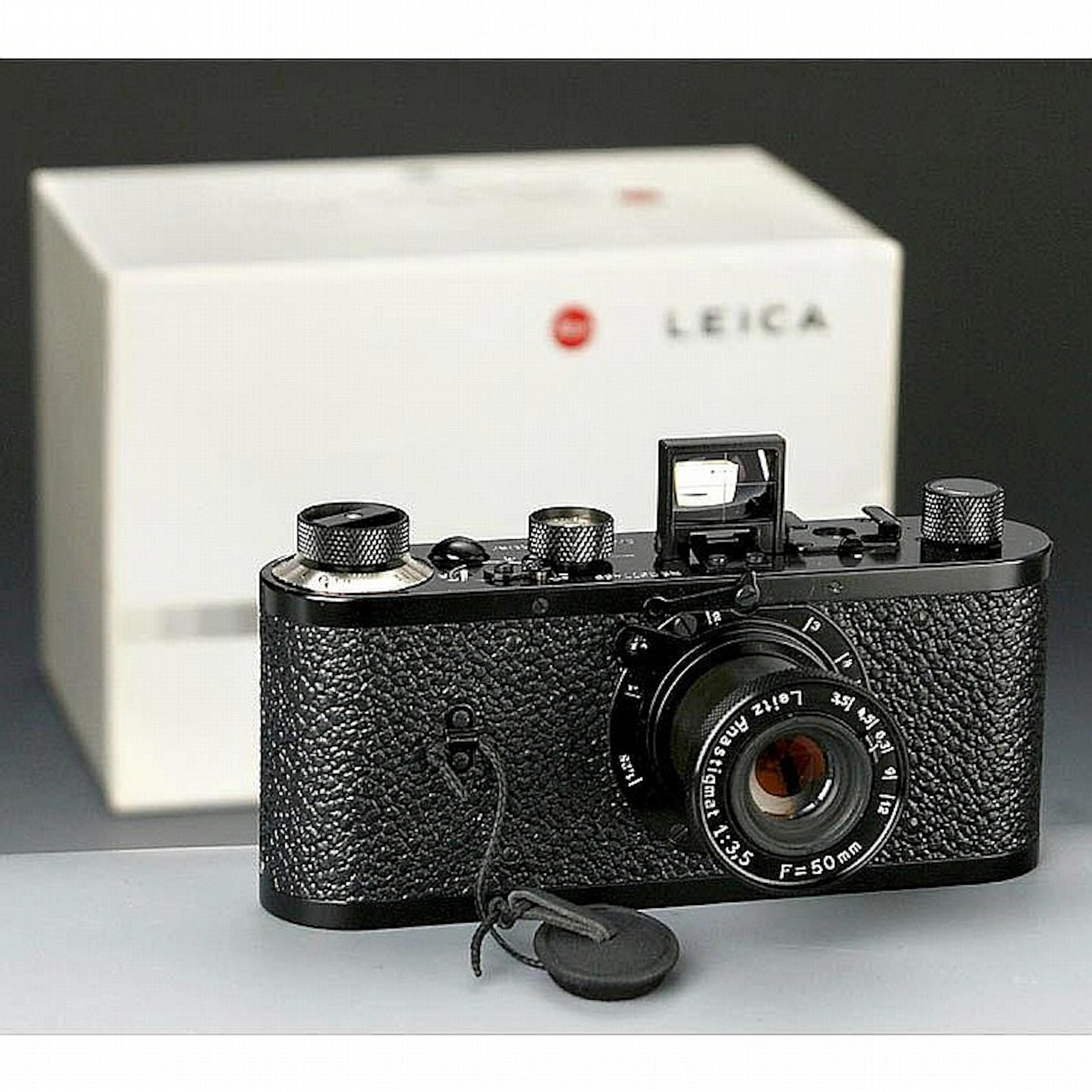 Leica 0-Series (Replica) with Leitz Anastigmat 3,5/50 (Starting Price EUR 600)