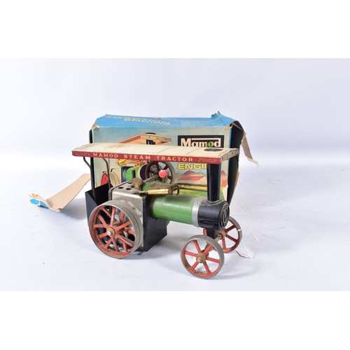 A BOXED MAMOD LIVE STEAM TRACTION ENGINE, No.TE1A, Not Teste... | Barnebys