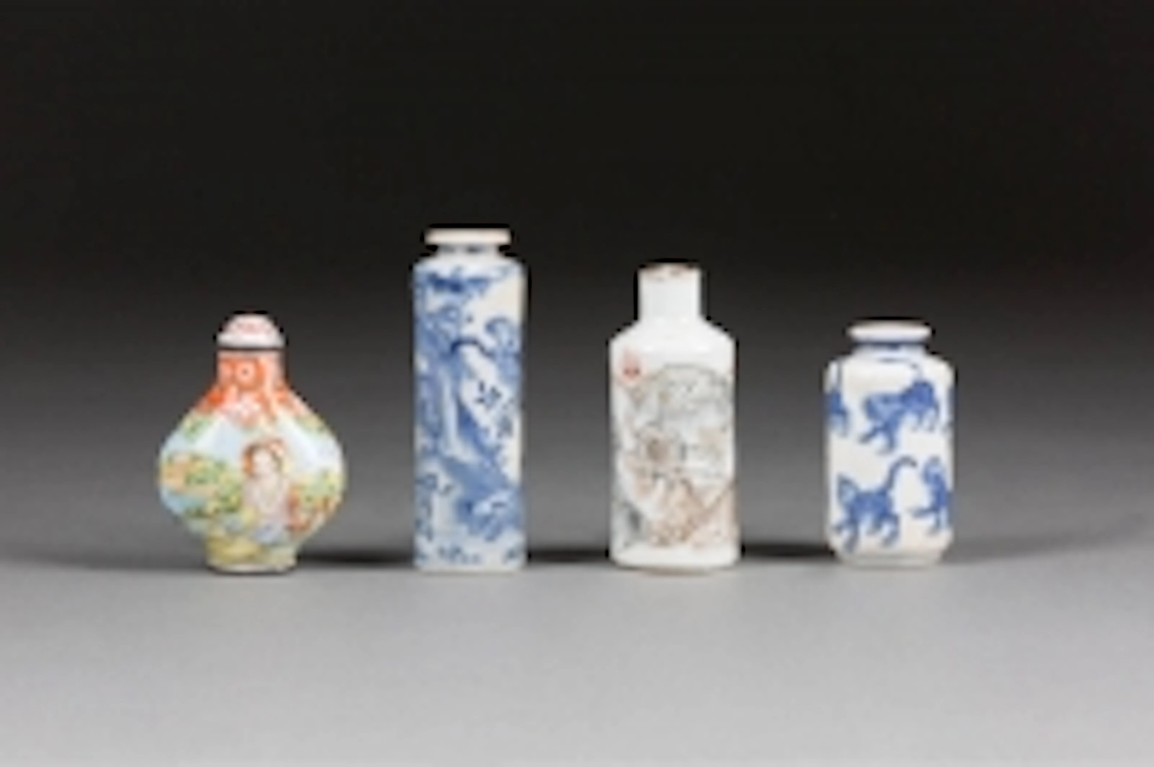 VIER SNUFFBOTTLES