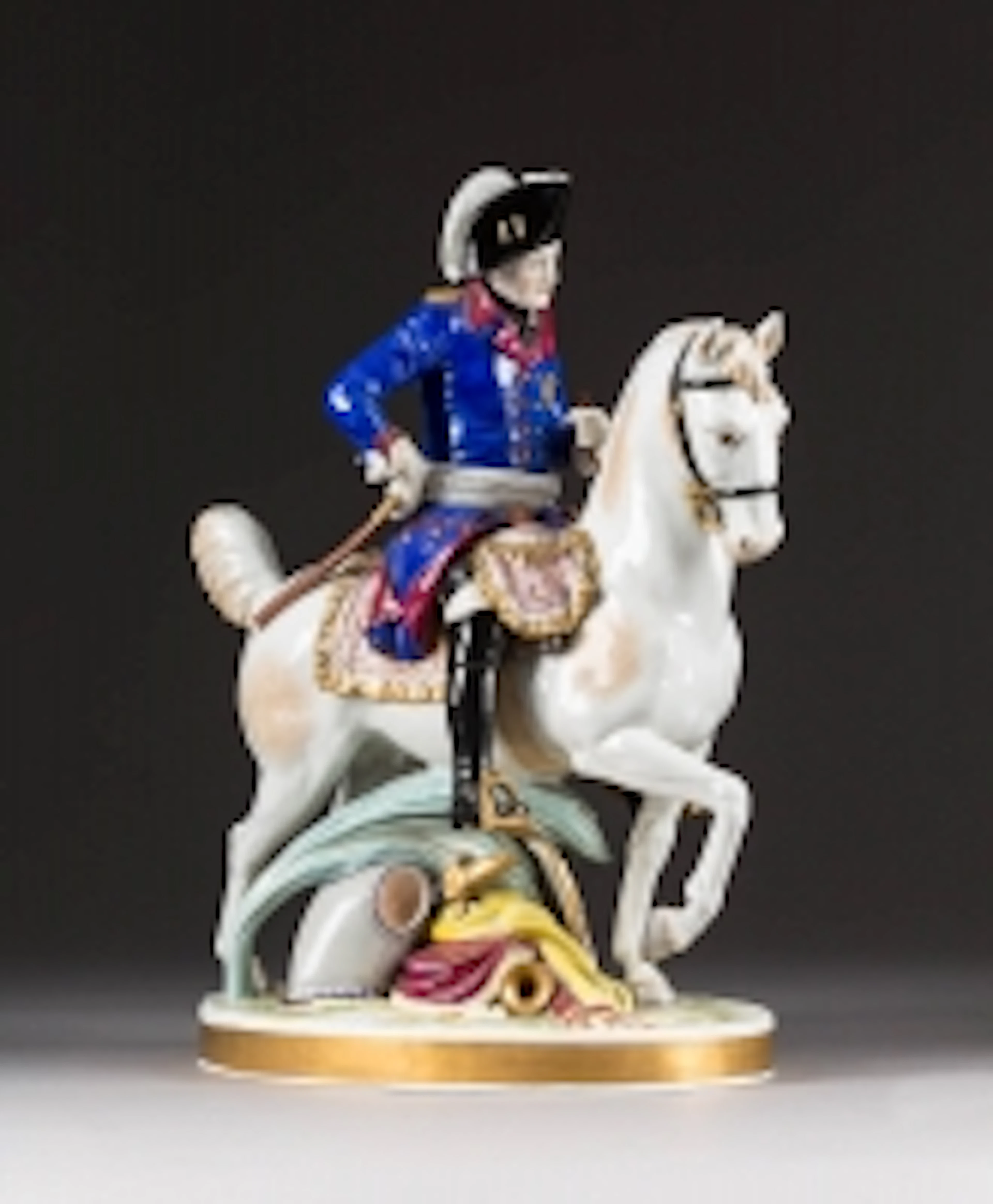 GROSSE PORZELLANFIGUR 'ALTER FRITZ ZU PFERDE'