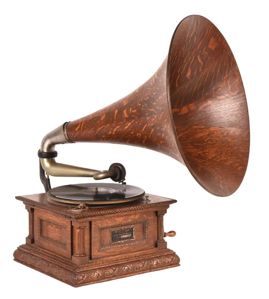 VICTOR TALKING MCH. CO. MODEL MS PHONOGRAPH WITH WOOD HORN | Barnebys