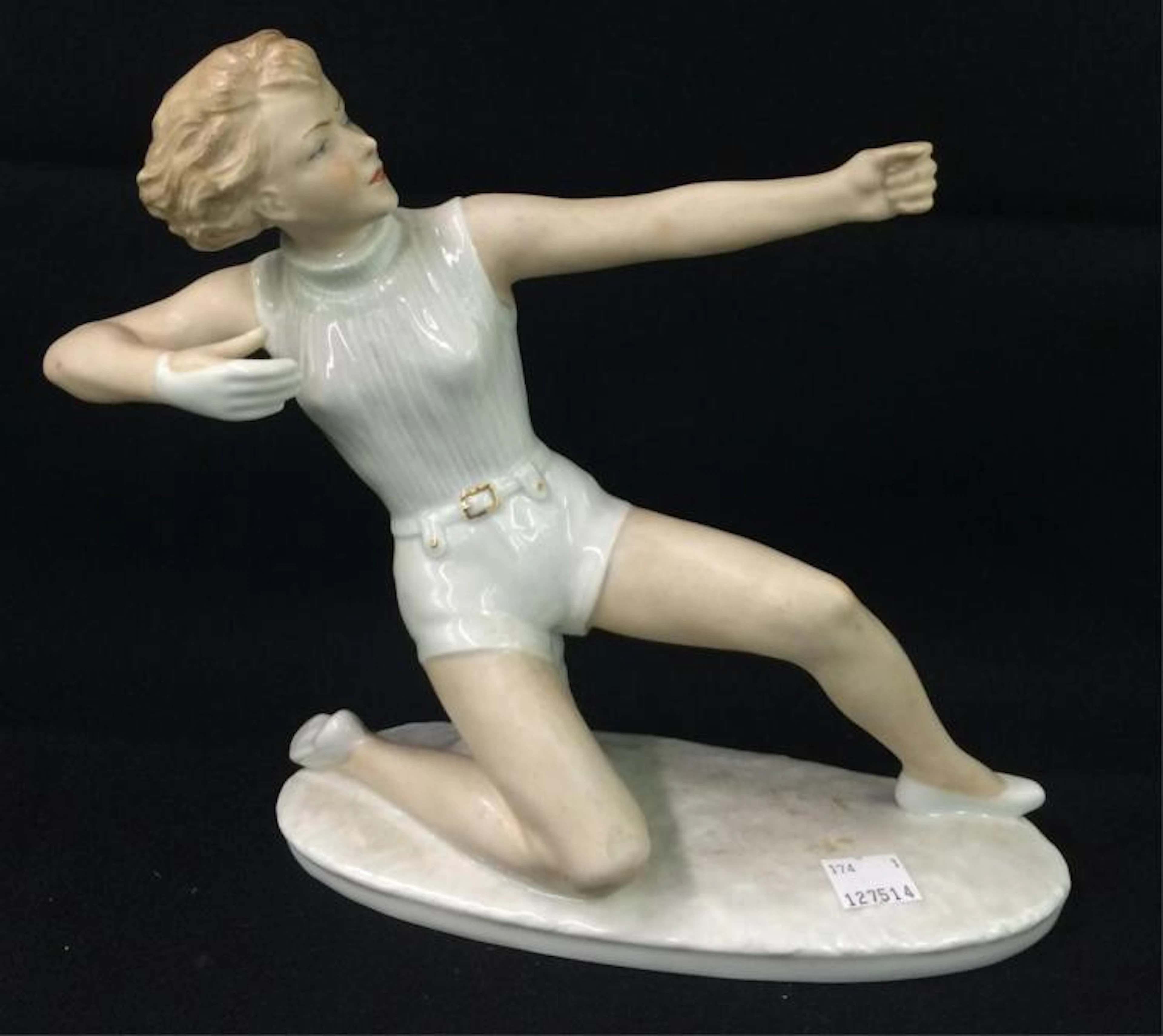 Wallendorfer Porcelain Figurine Of Lady