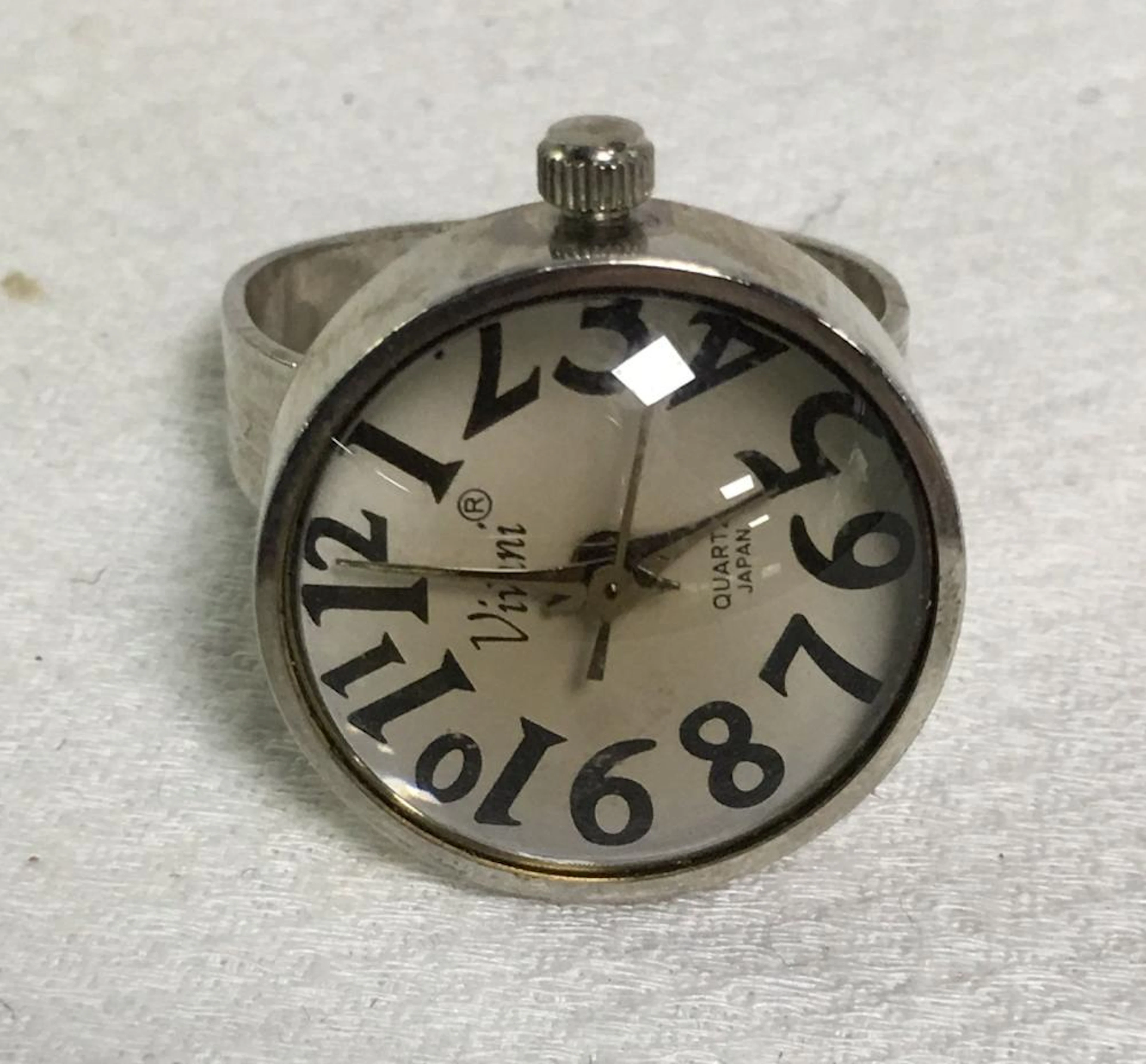 Vivani Quartz Japan Watch Ring