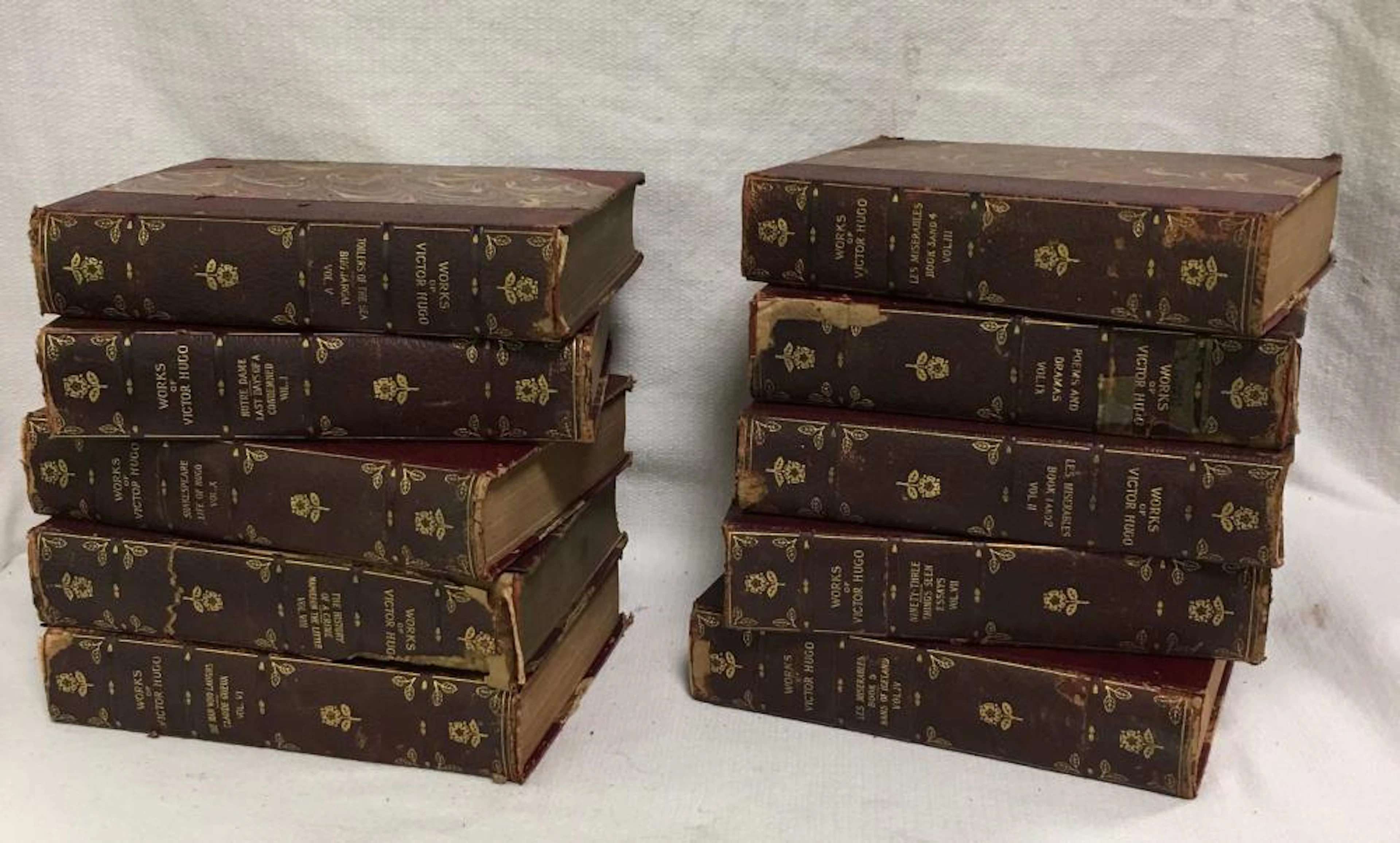 10 Book: Works Of Victor Hugo