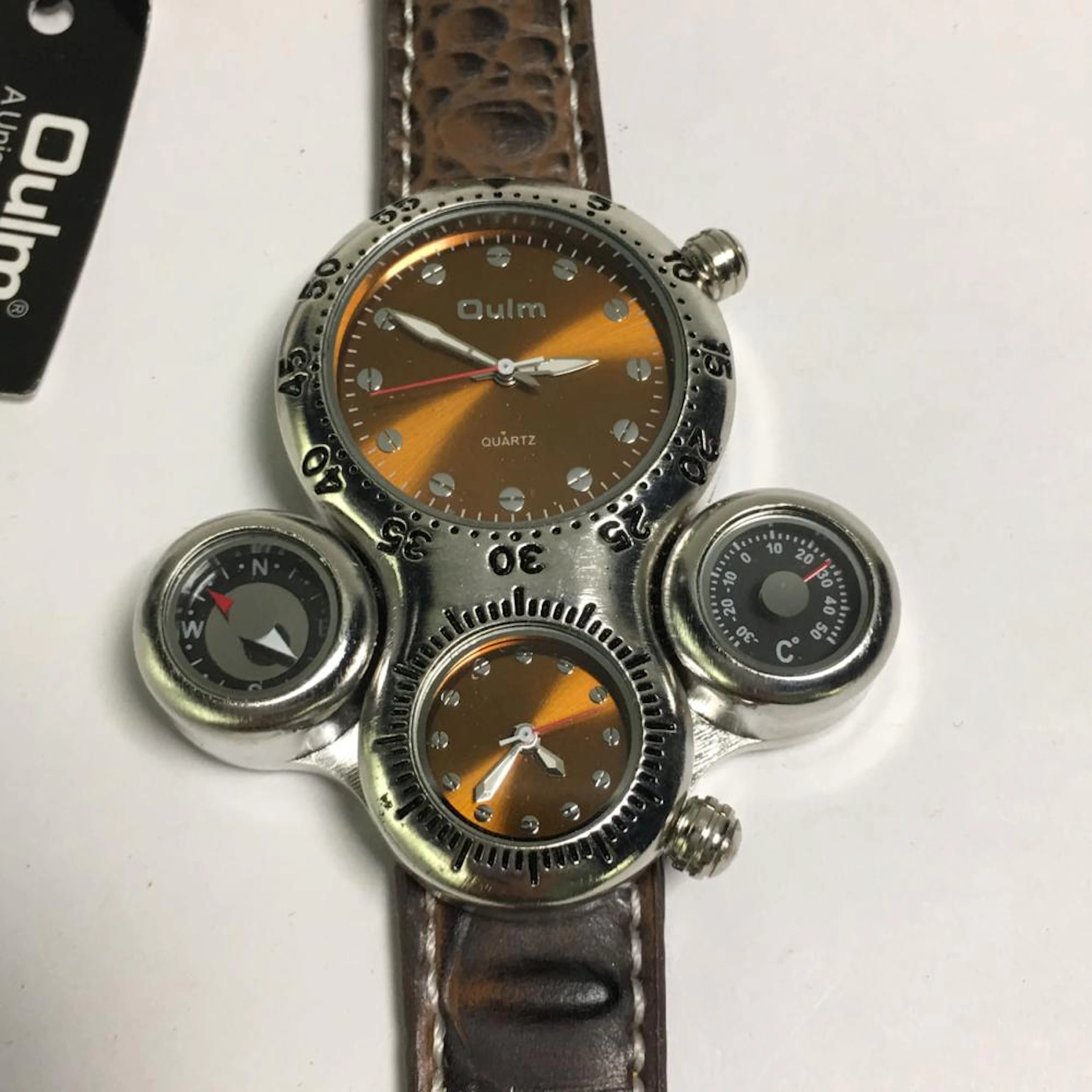 Oulm Quartz Wrist Watch