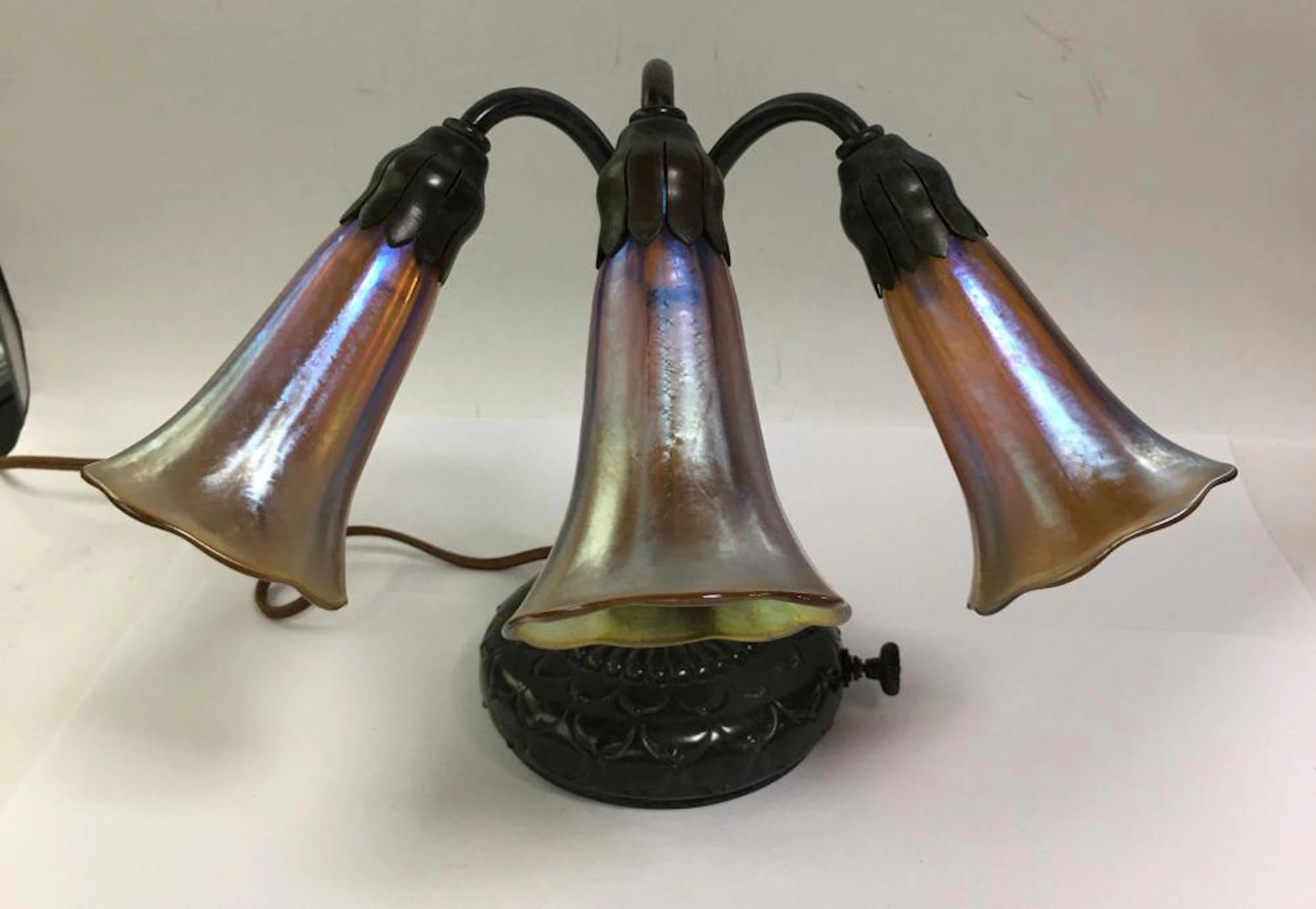 Tiffany Studios Lamp With Artichoke Base #320