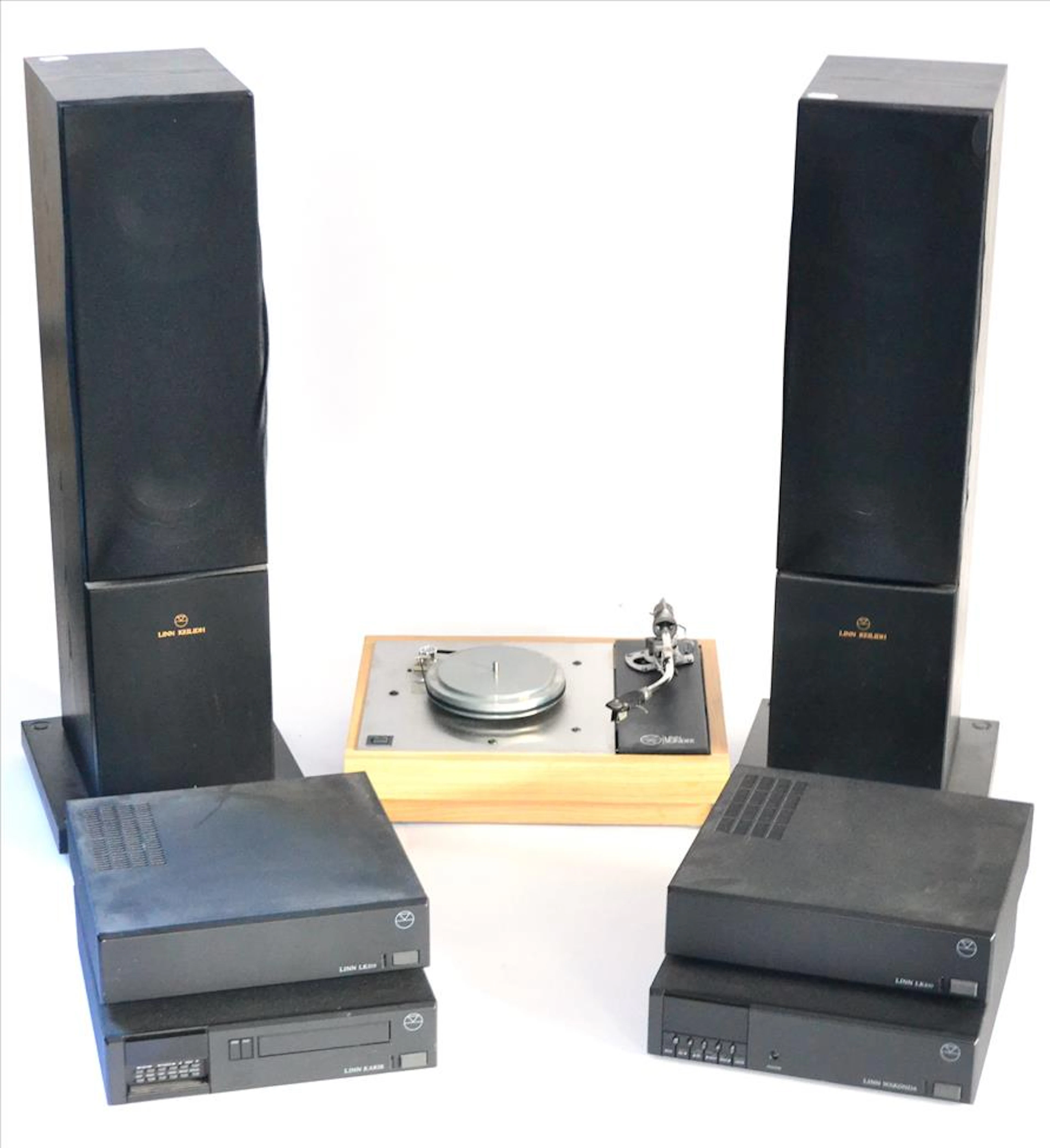 A Linn Hi-Fi System comprising two Keilidh speakers