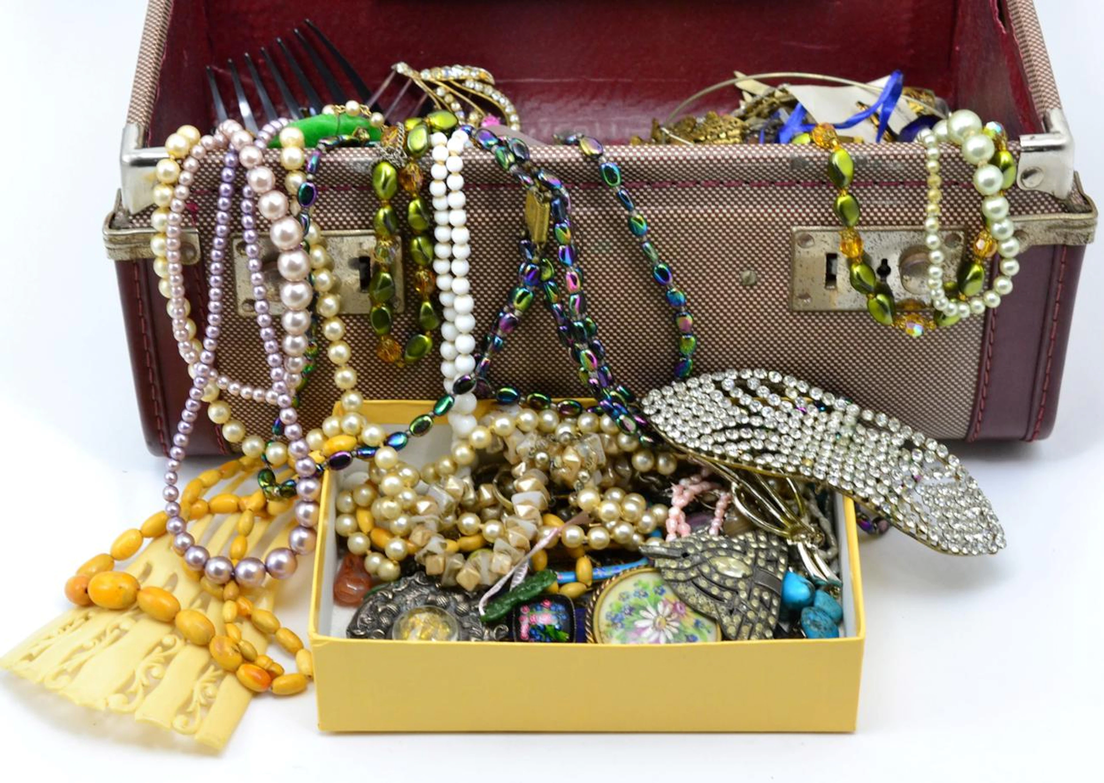 Costume jewellery