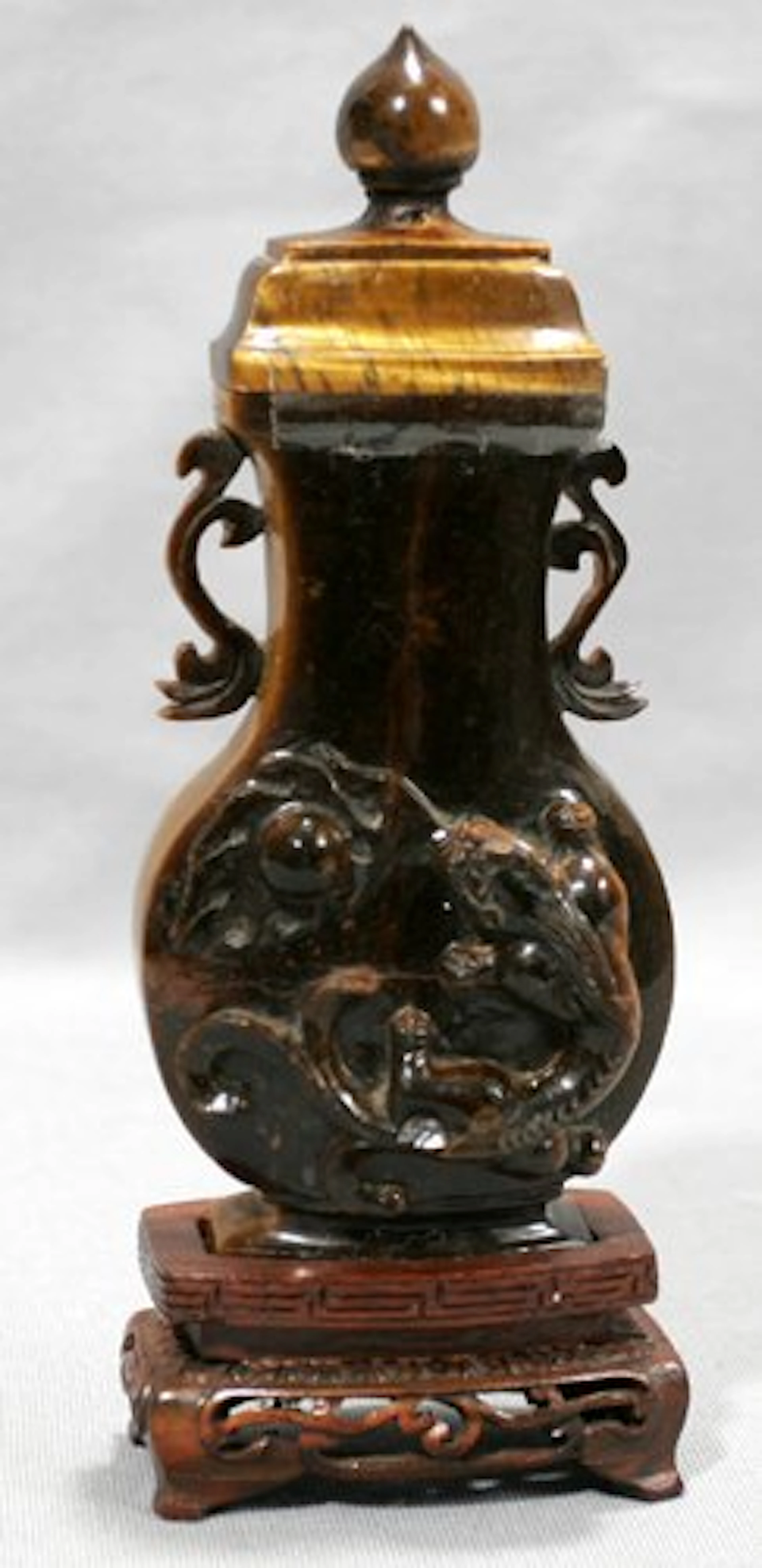 010283: ORIENTAL TIGER EYE CARVED SNUFF BOTTLE AND TOP