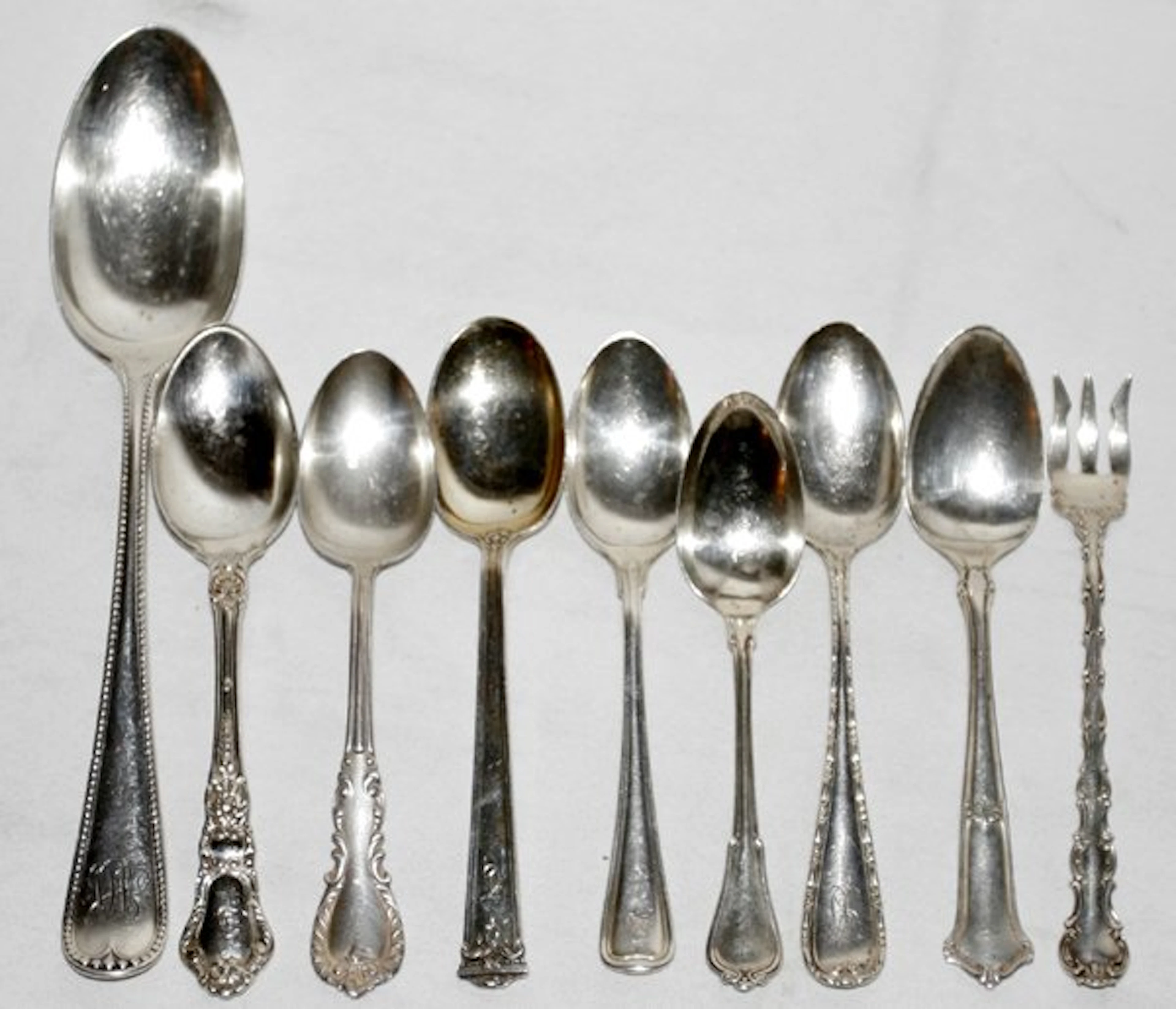 031256: AMERICAN STERLING SPOONS & SEAFOOD FORKS