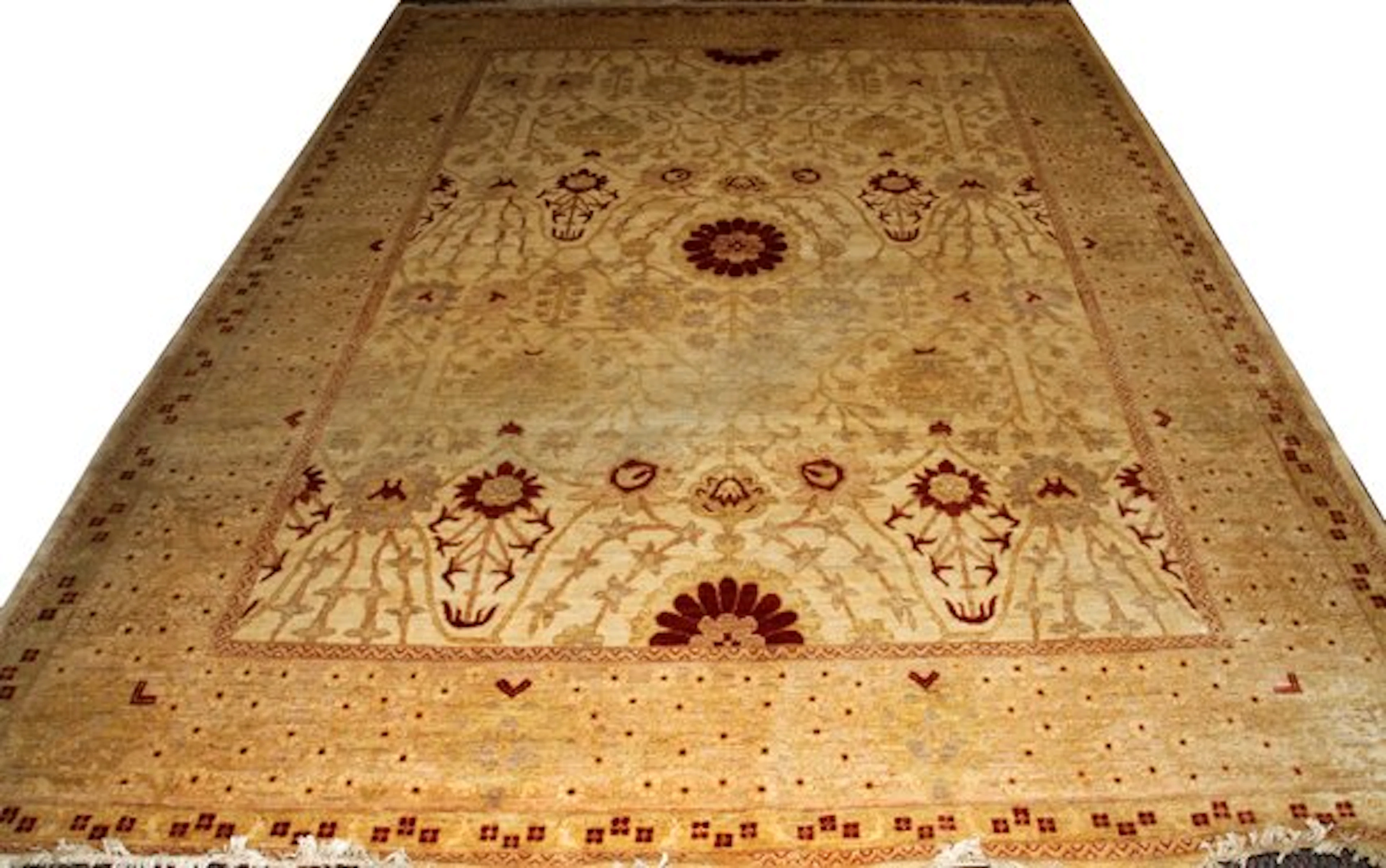 CHINESE HAND LOOMED WOOL RUG
