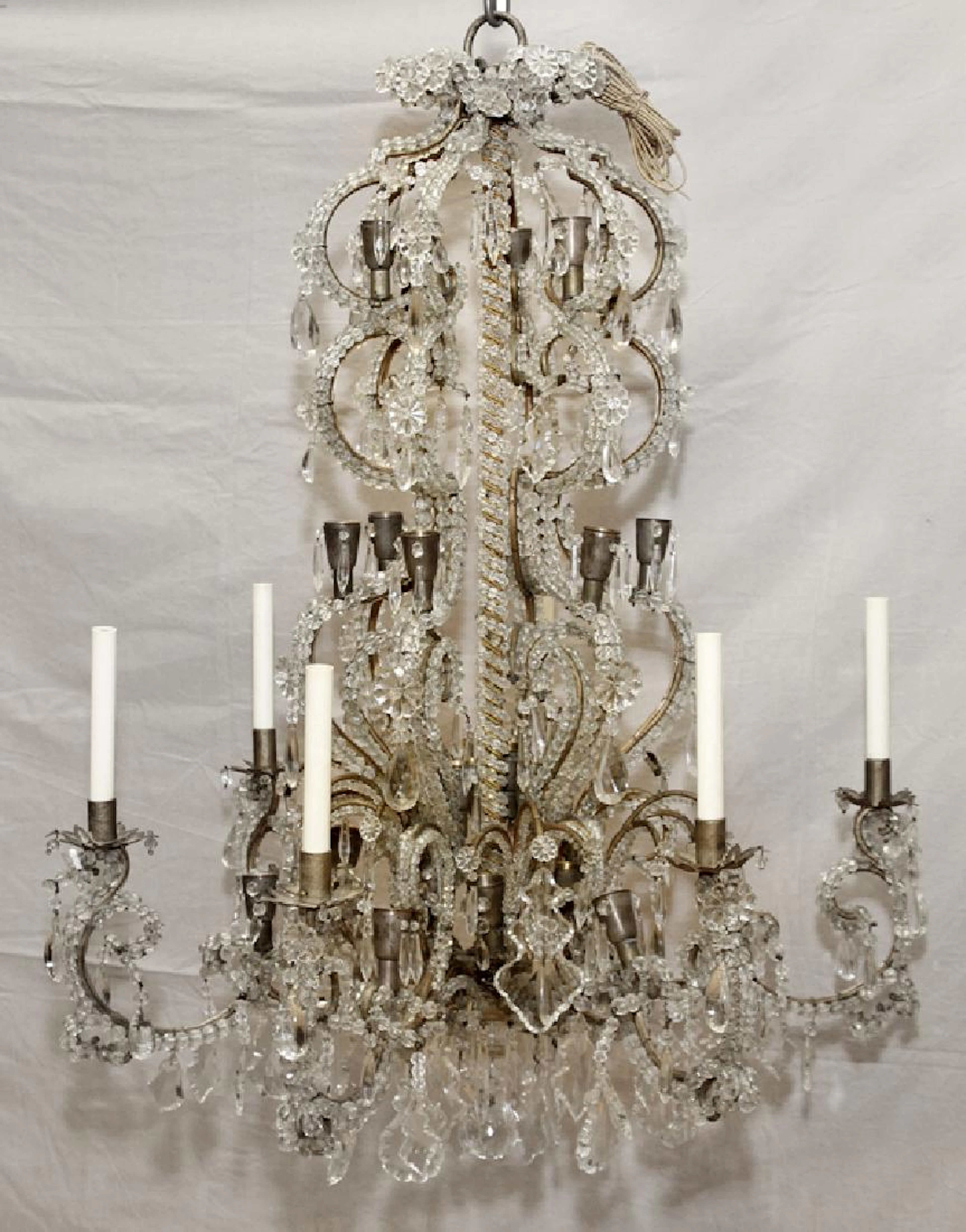 FOYER VINTAGE CRYSTAL CHANDELIER