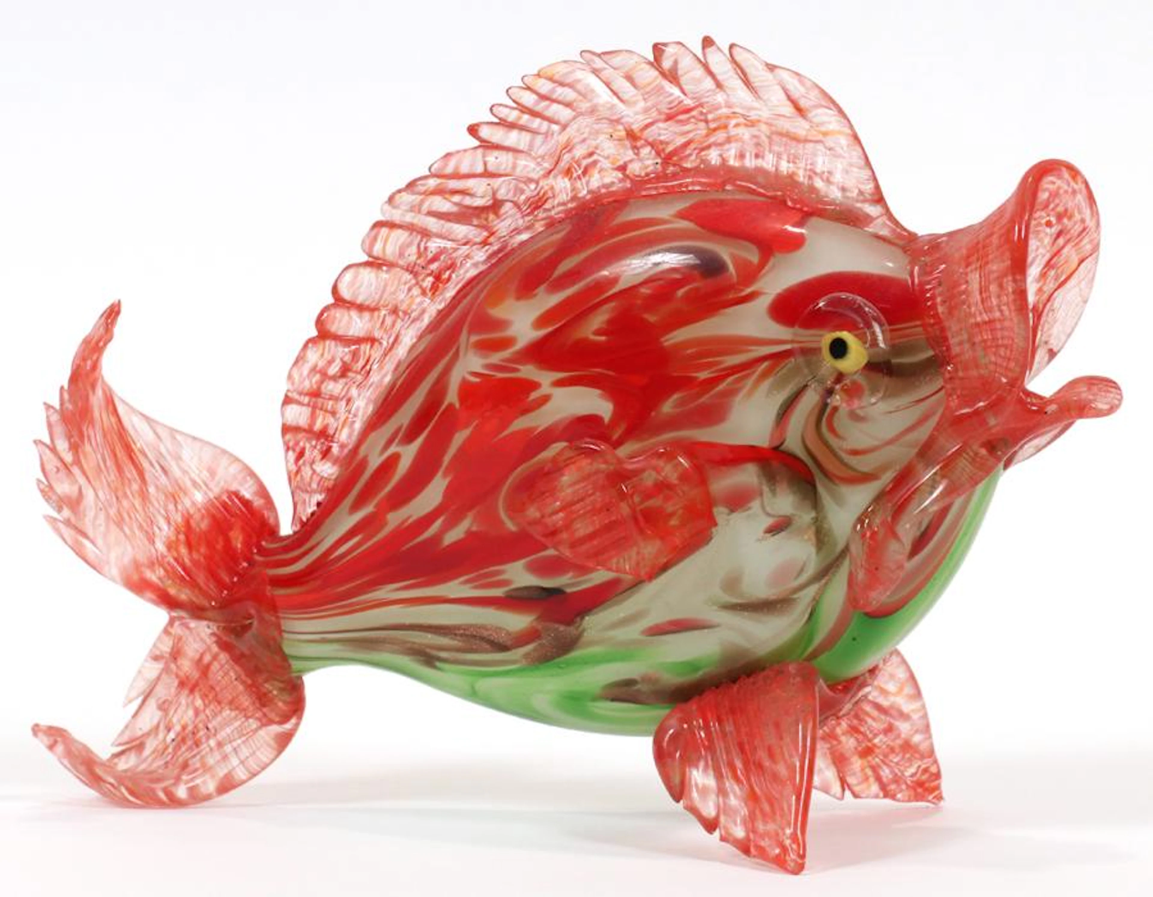 Murano glass fish sculpture, h 5.5", l 7.25"