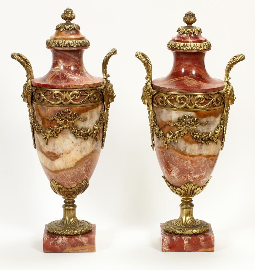 French onyx and bronze covered urns, 19th.c. pair