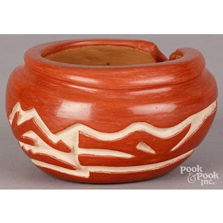 Billy Cain, Santa Clara Pueblo Indian bowl