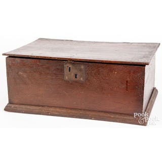 Oak Bible box, early 18th c.