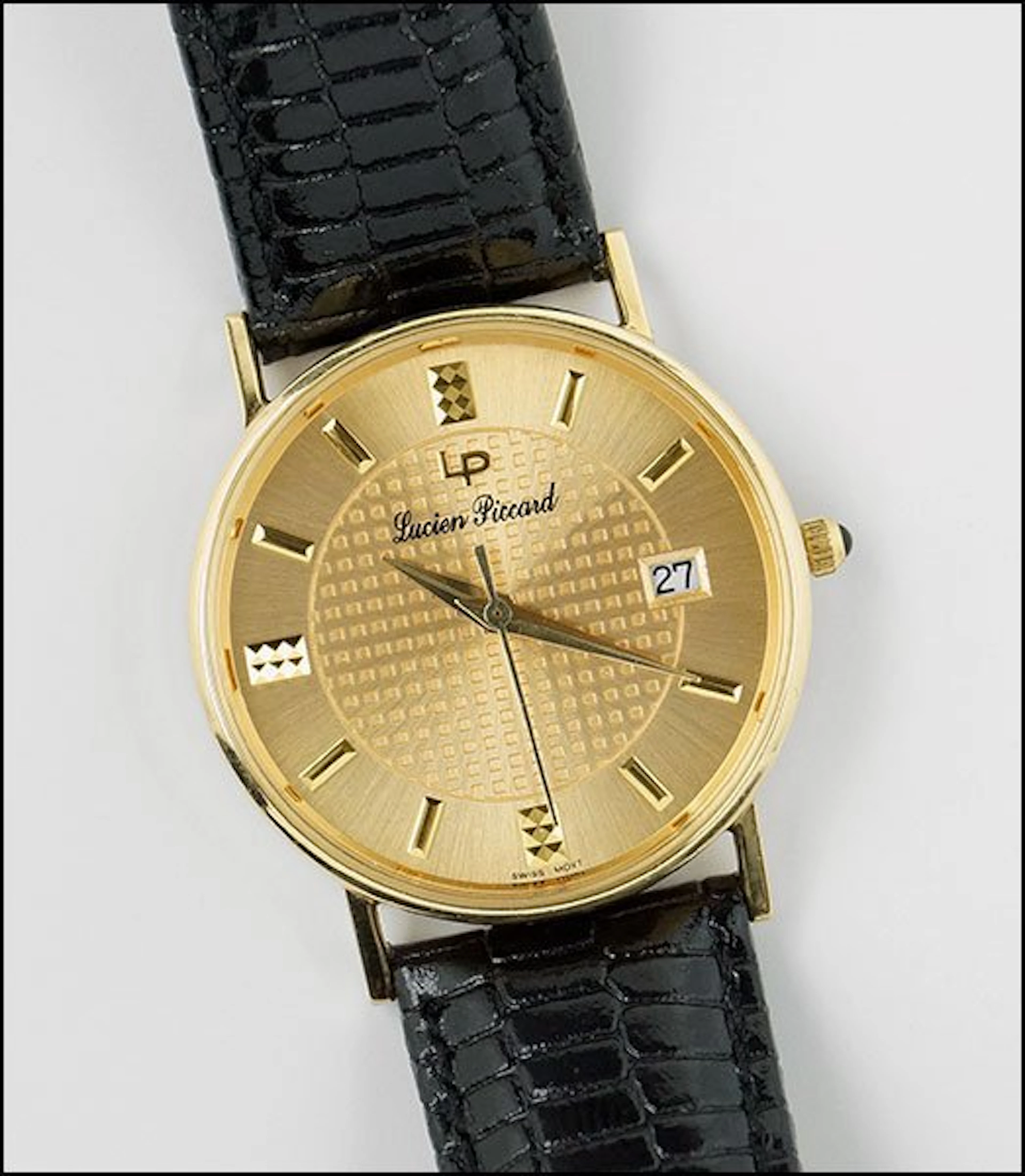 A LUCIEN PICCARD 14 KARAT YELLOW GOLD MAN'S WATCH. 36mm