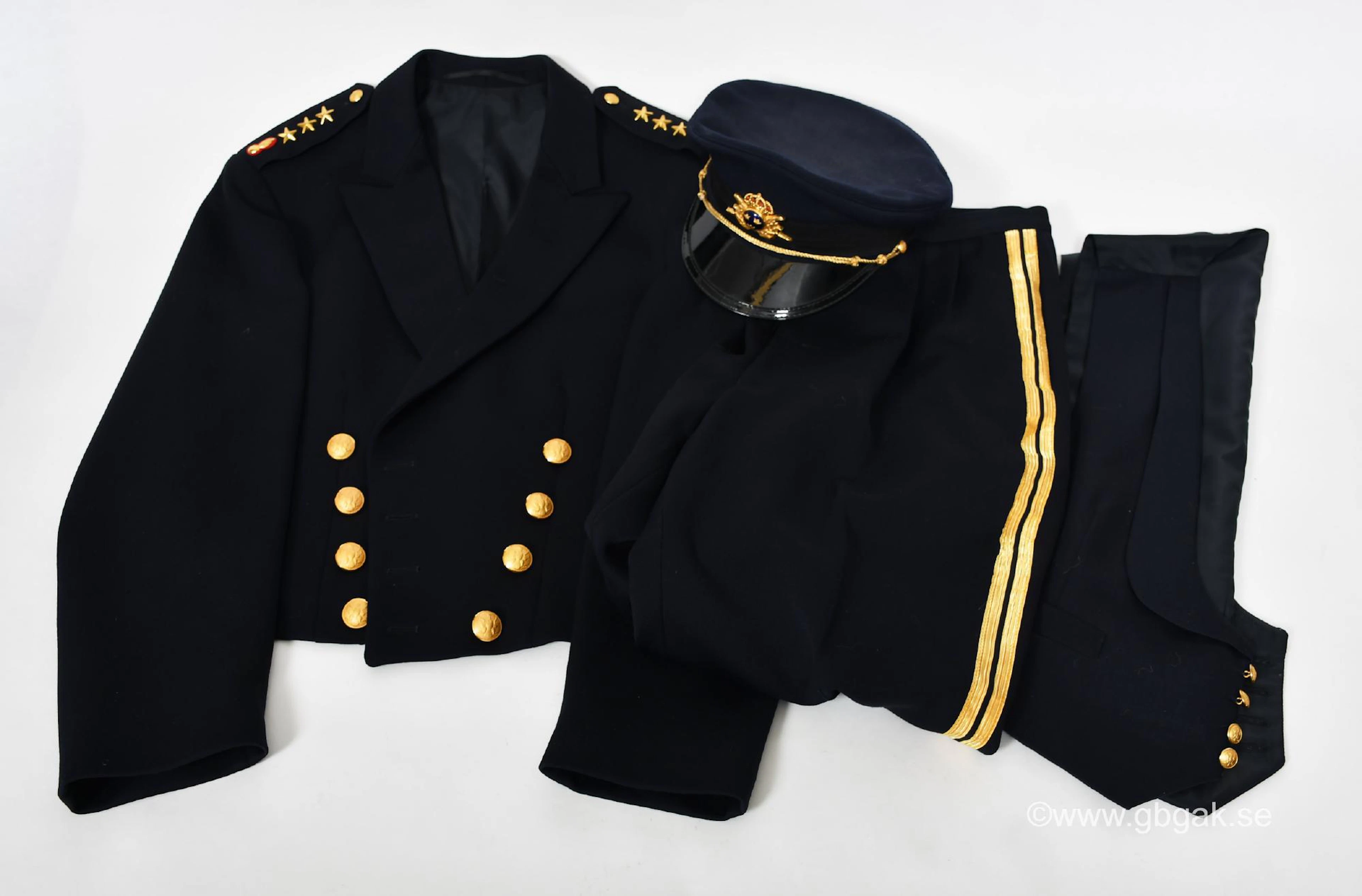 Mässuniform, Kapten