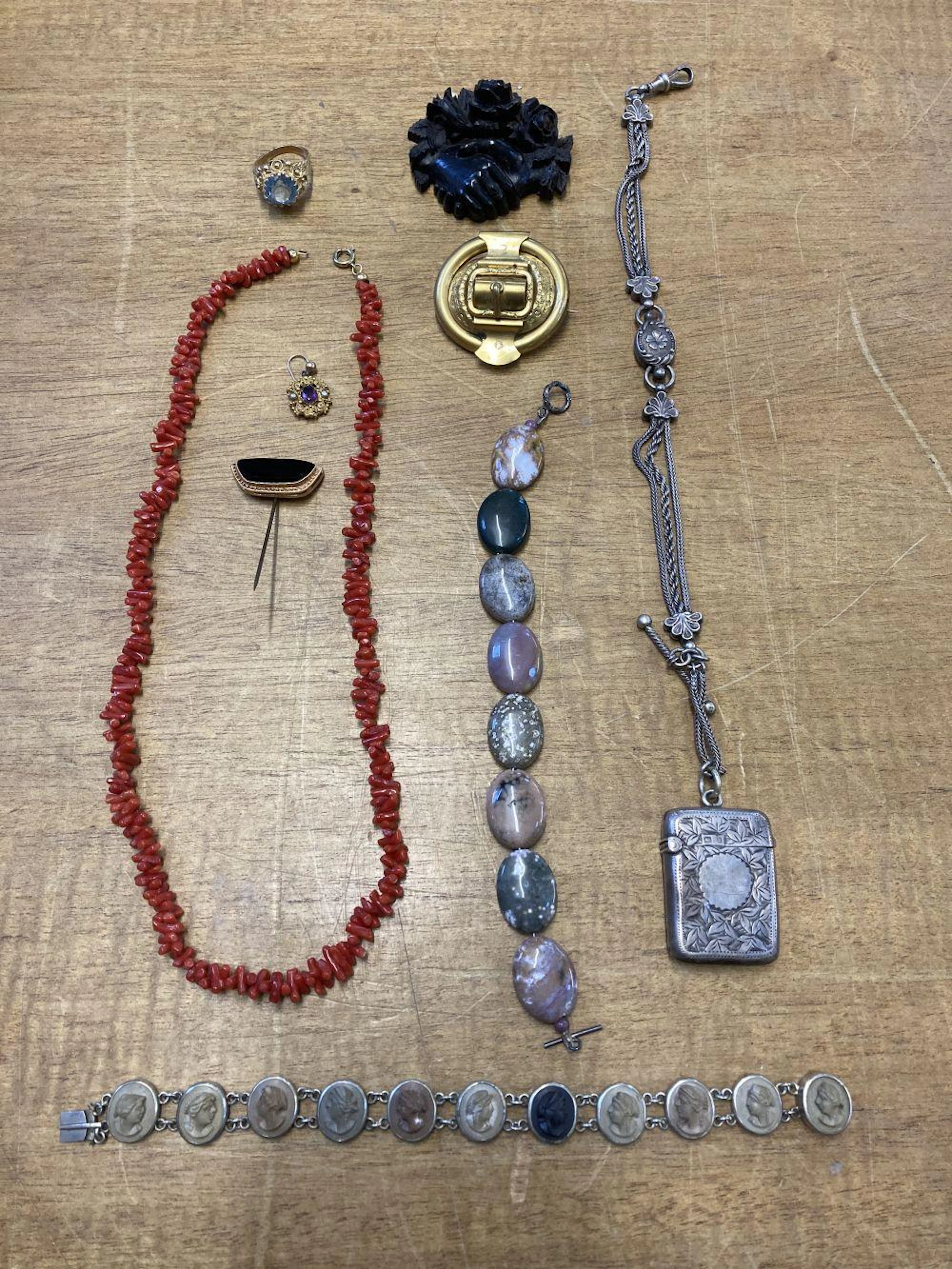 * Jewellery. A mixed collection of Victorian and later jewellery