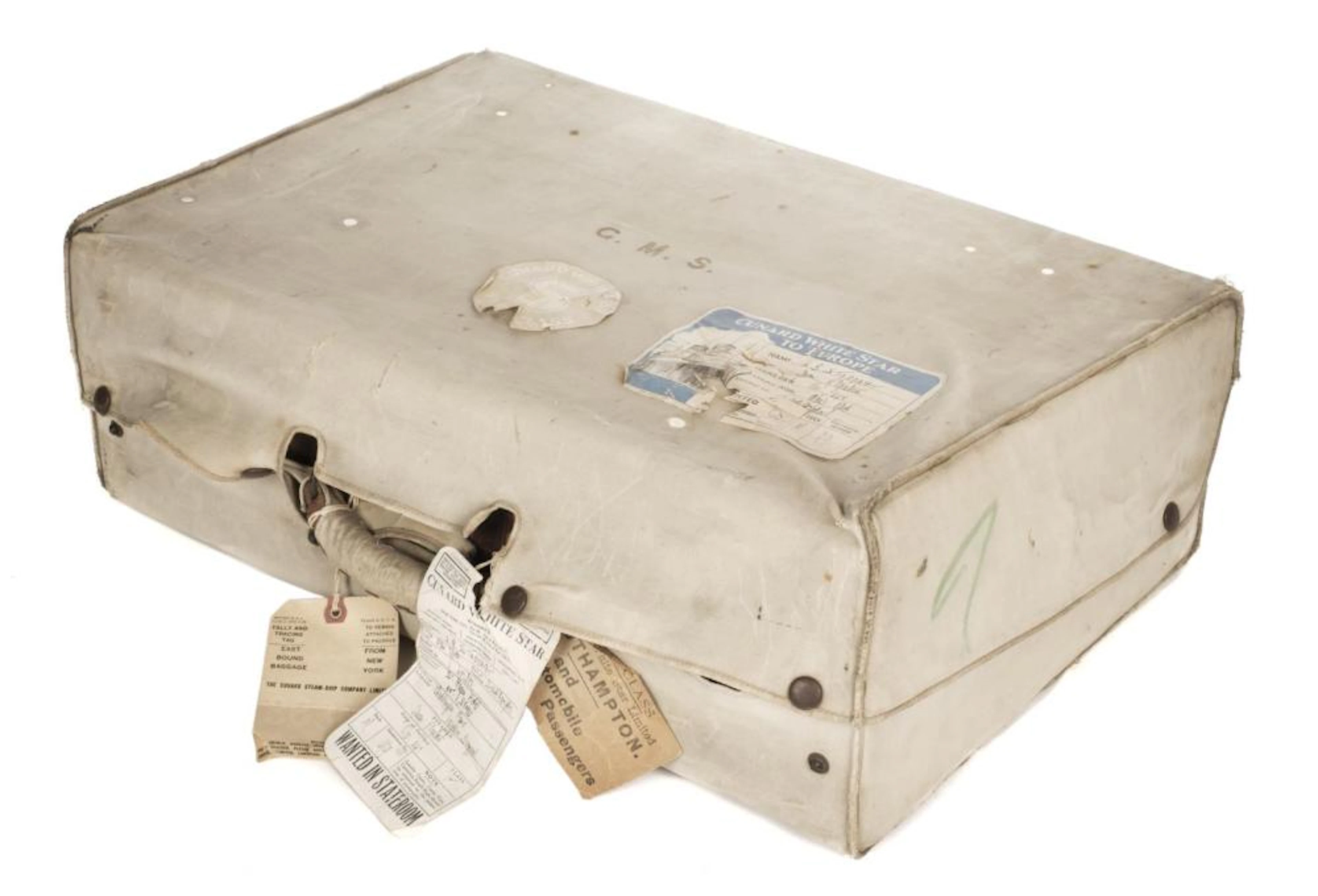 * Suitcase. Early 20th-century crocodile skin suitcase