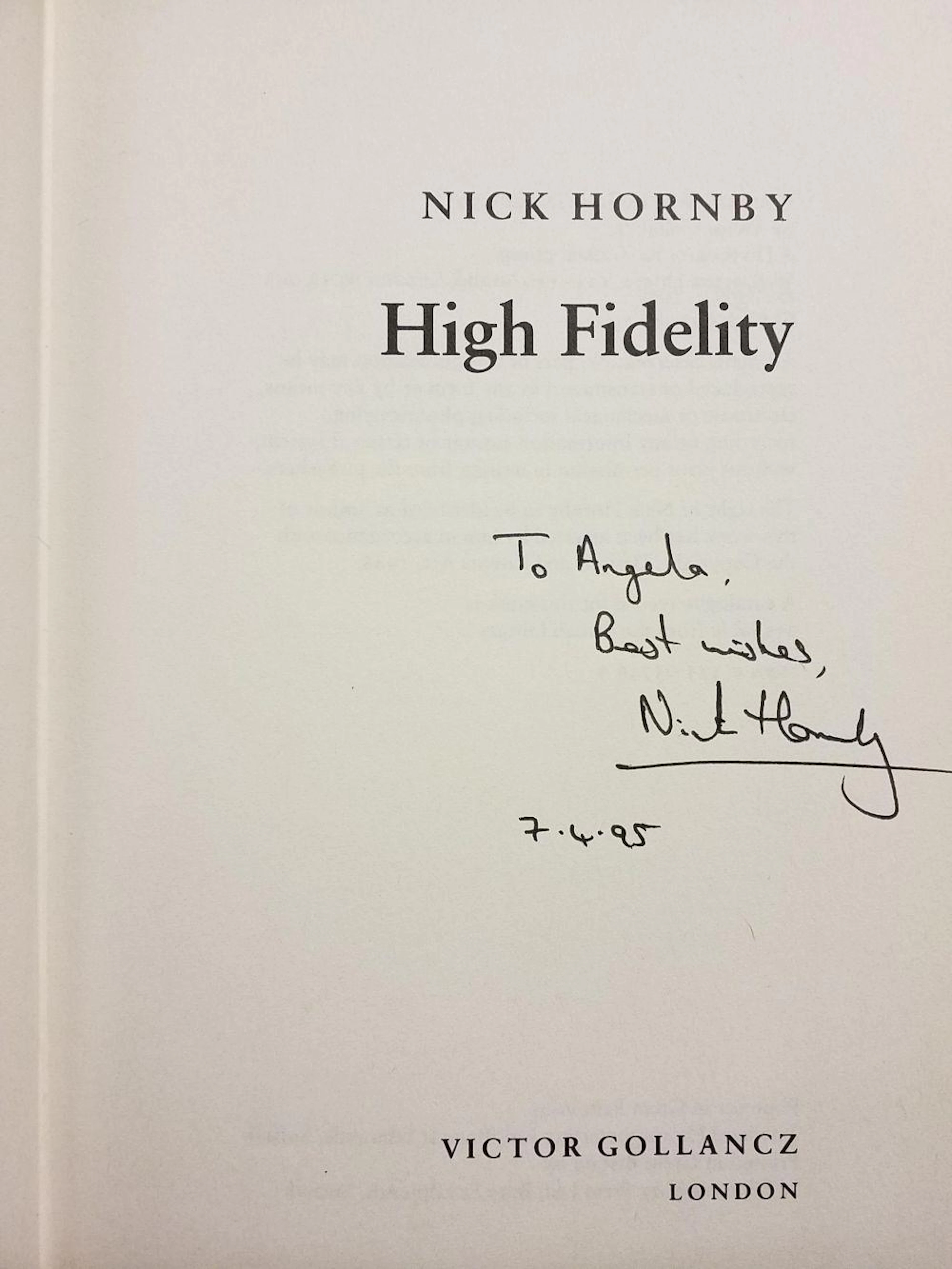 Modern Literature. A collection of signed modern literature & 1st editions