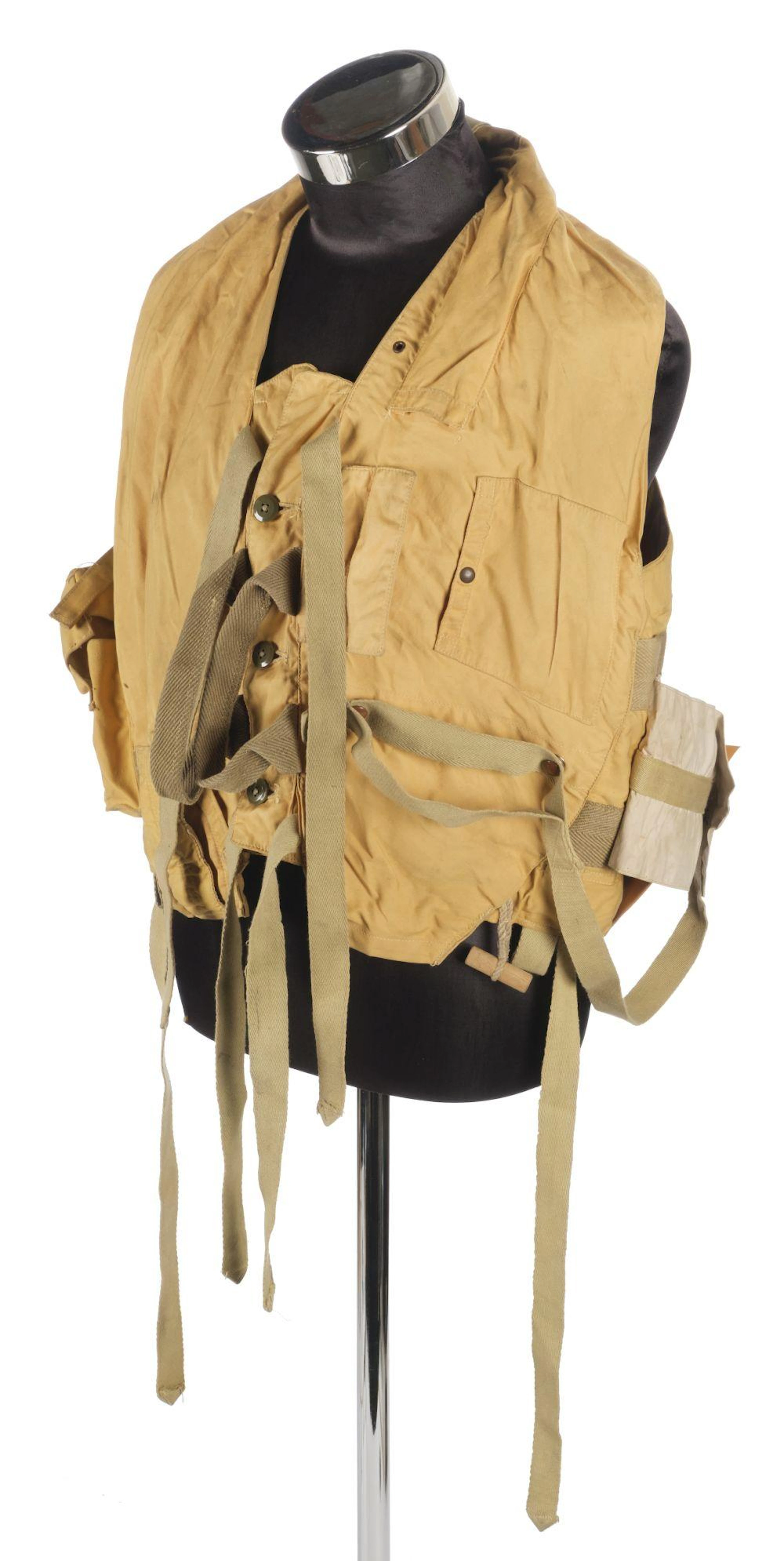 Mae West. A WWII RAF 1941 pattern life-saving waistcoat