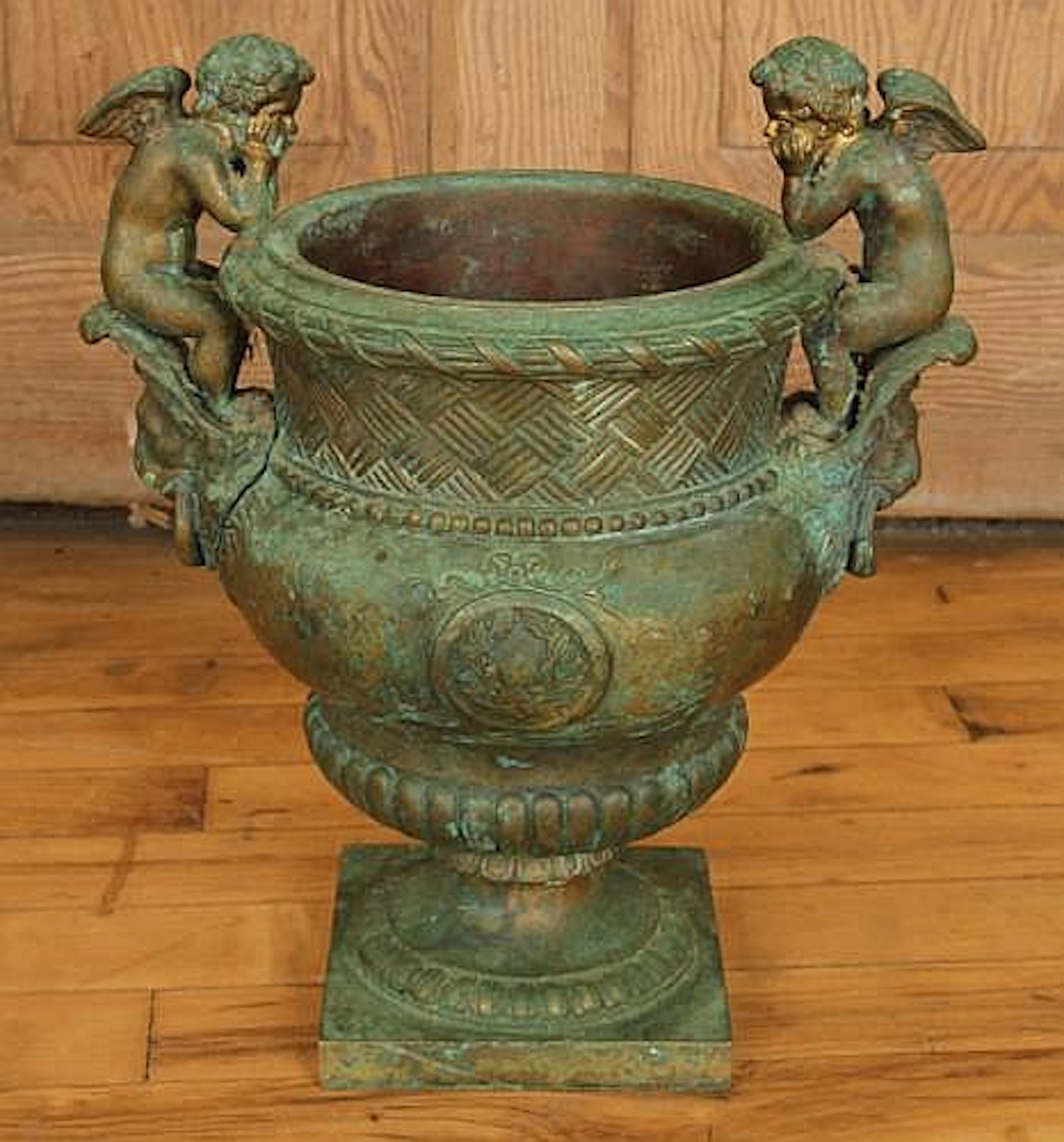 PETITE BRONZE URN CLAUDE BALLIN C.1910