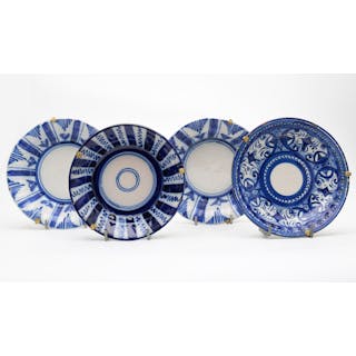 Four Levantine dishes in Manises earthenware, late 19th - early decades