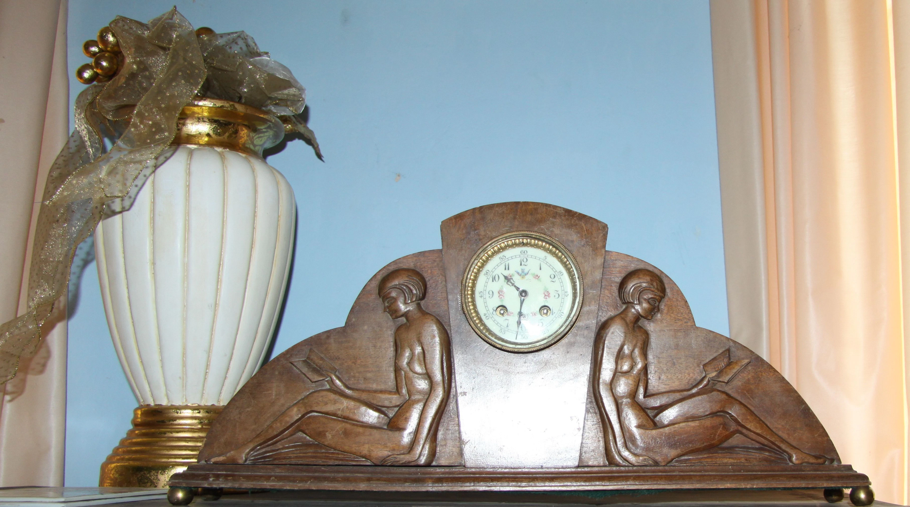 JUGENDSTIL-UHR. TISCHUHR.
