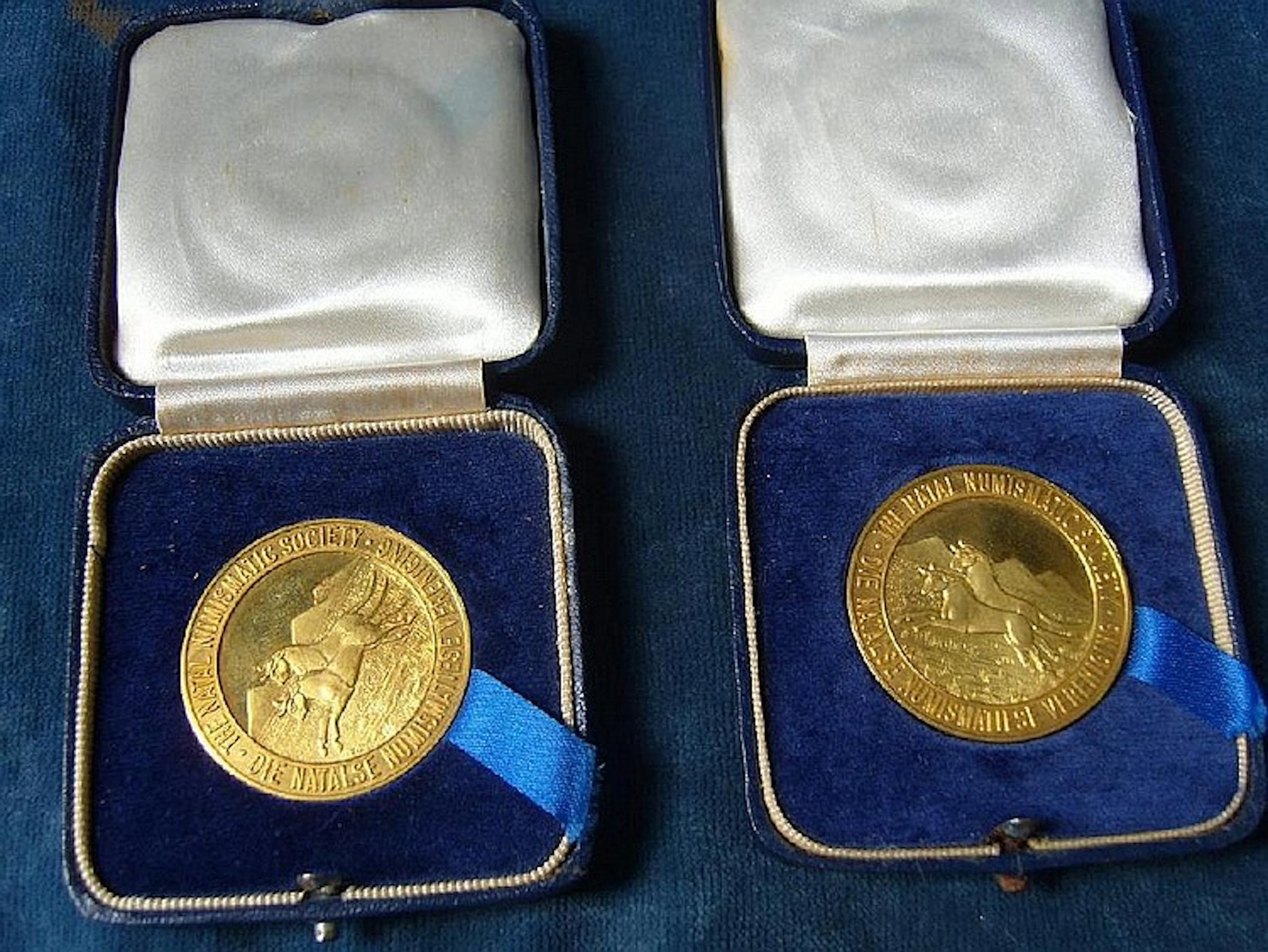Two cased 18ct gold south African medals of The