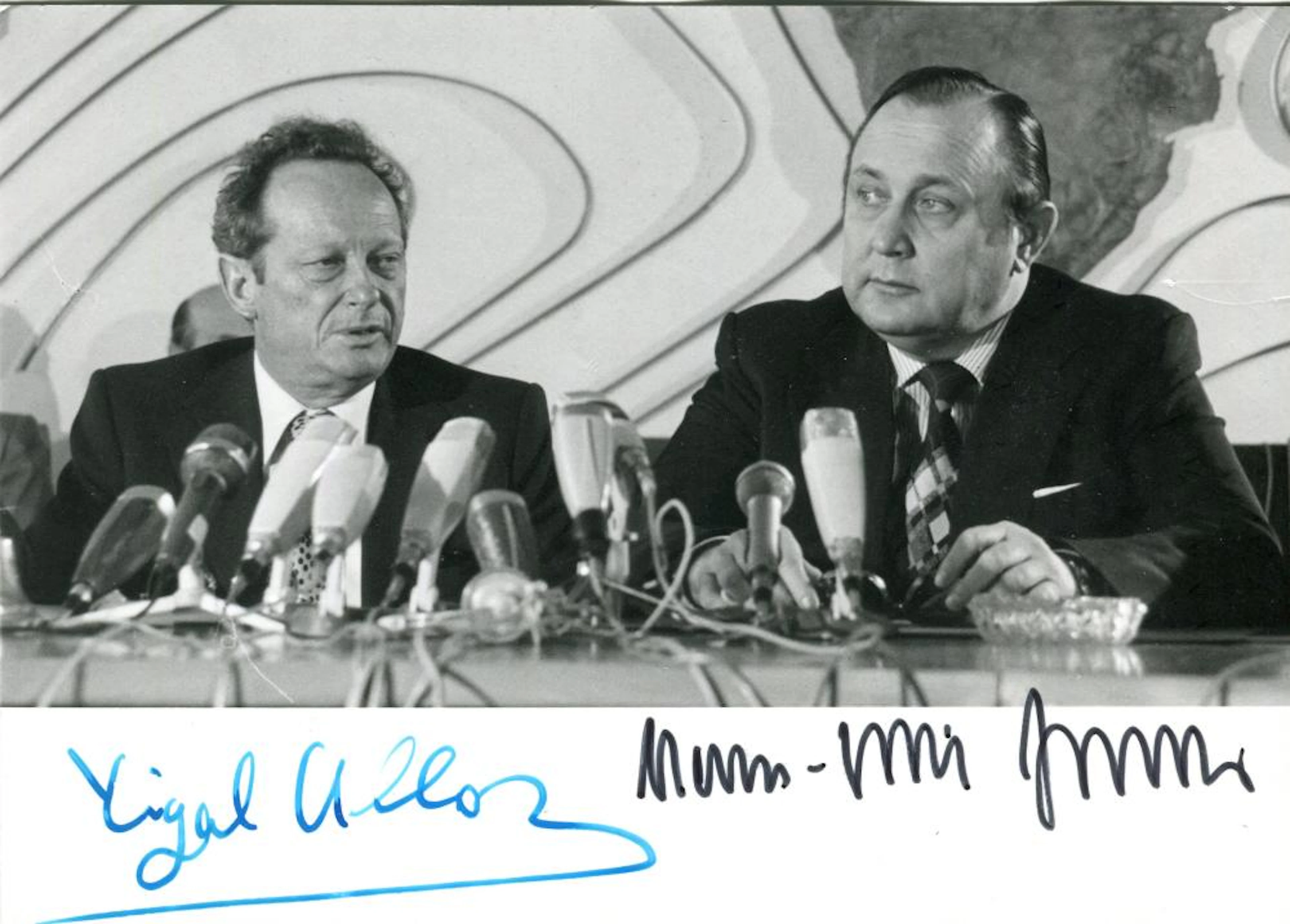 ALLON & GENSCHER: ALLON YIGAL (1918-1980)