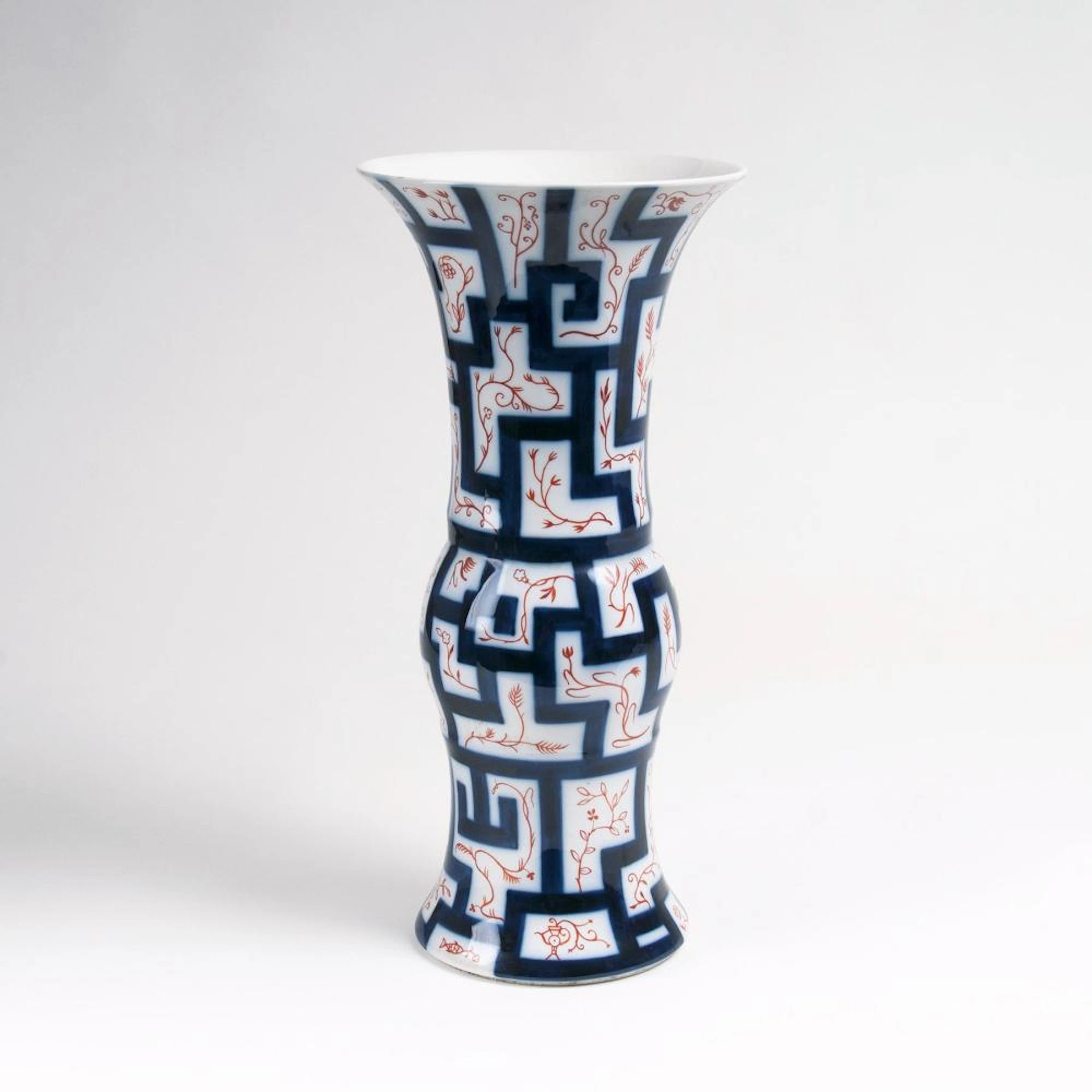 Ernst Böhm (Berlin 1890 - Ebd. 1963). A Large Trumpet Vase with Geometric Decor.