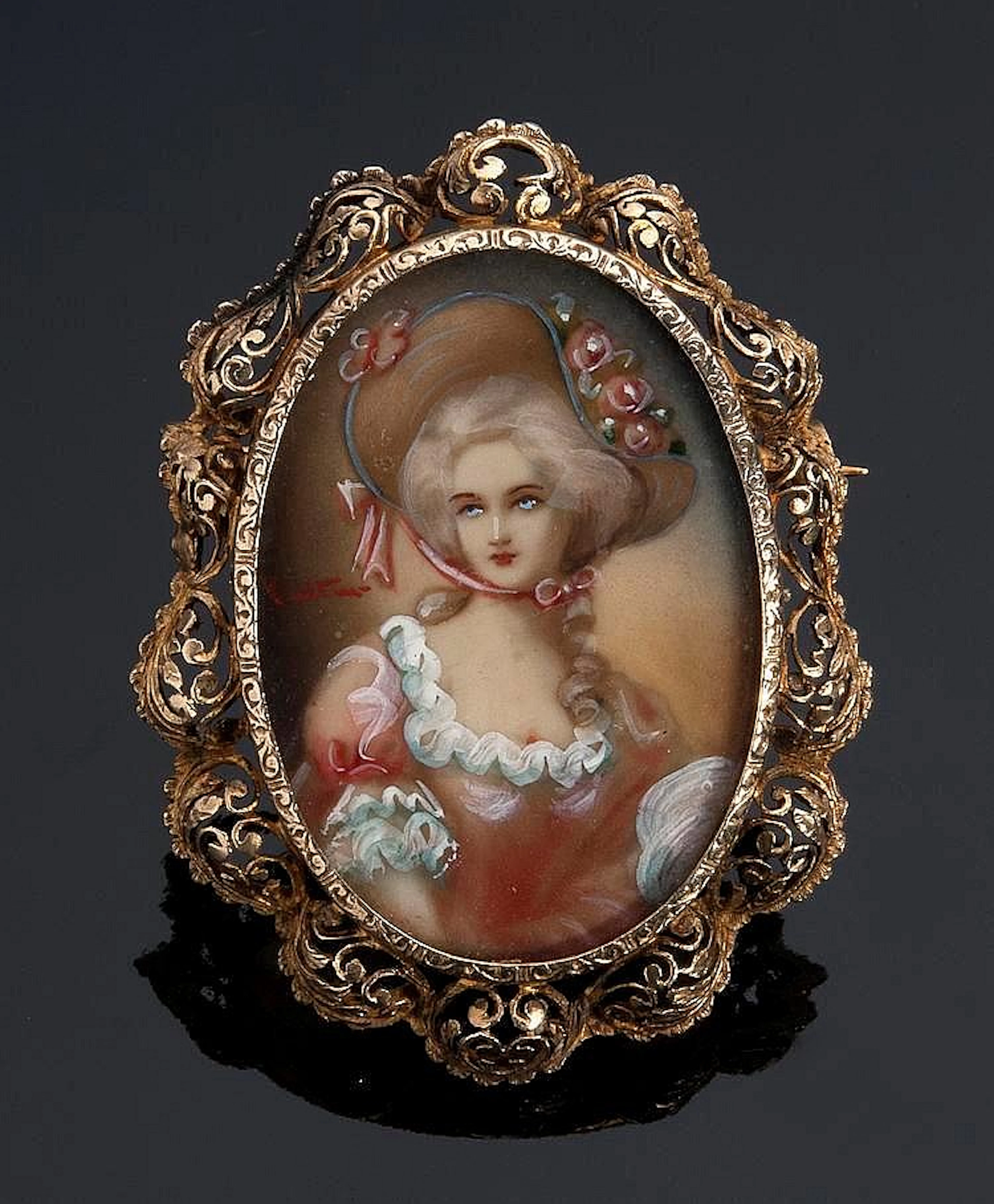 Victorian silver gilt brooch