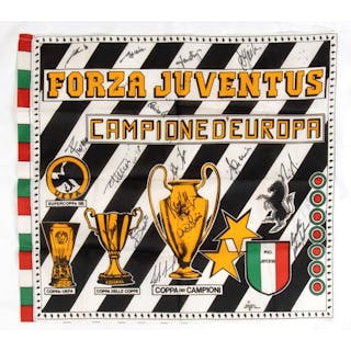 Football, Italy, JUVENTUS F.C. flag with autographs, 1985-86