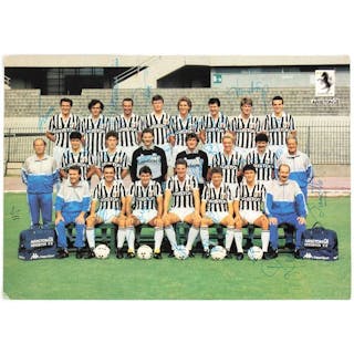 Football, Italy, signed JUVENTUS 1986-87 photograph, 1986