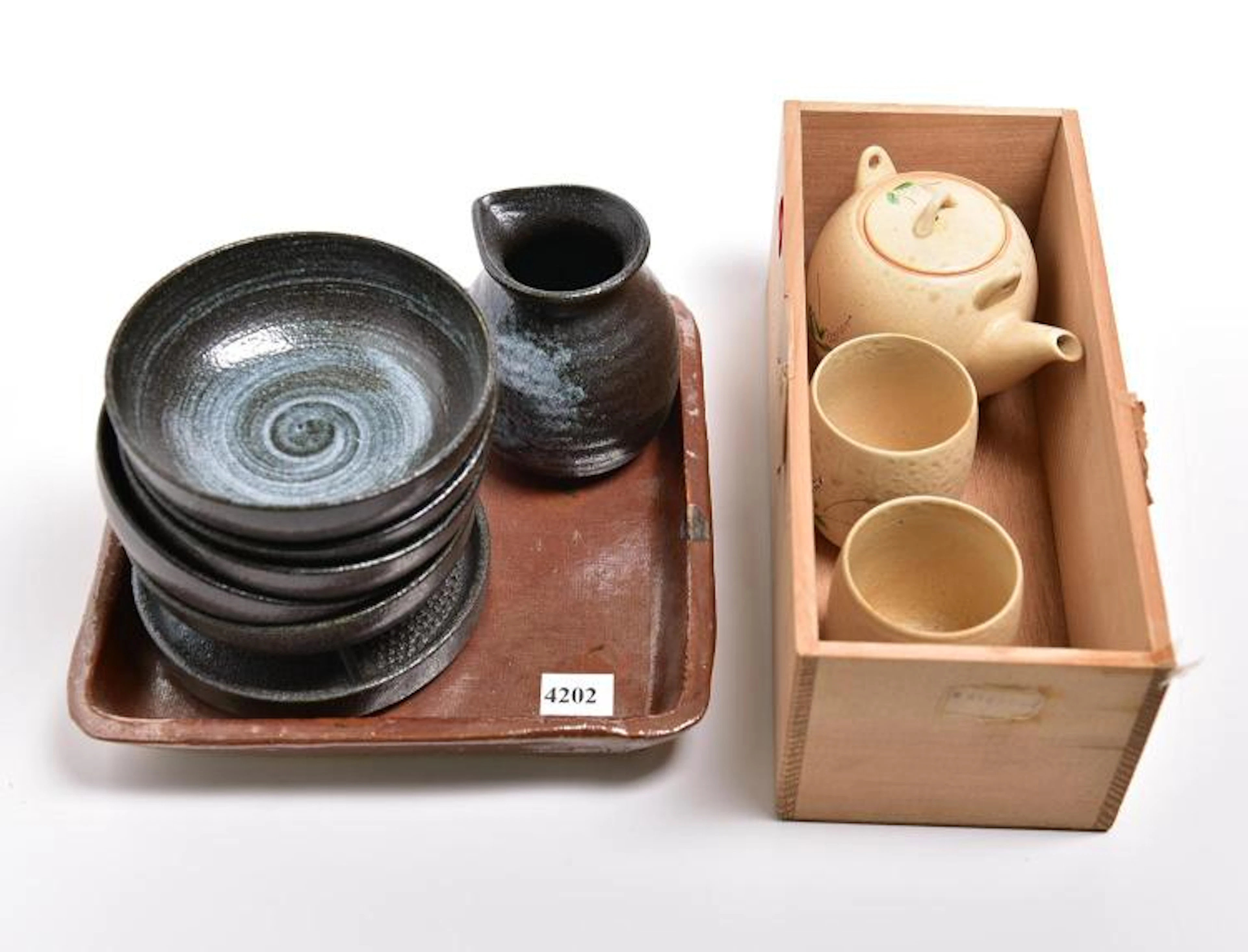 A COLLECTION OF JAPANESE CERAMICS, INCL. SAKE SET & TEA SET