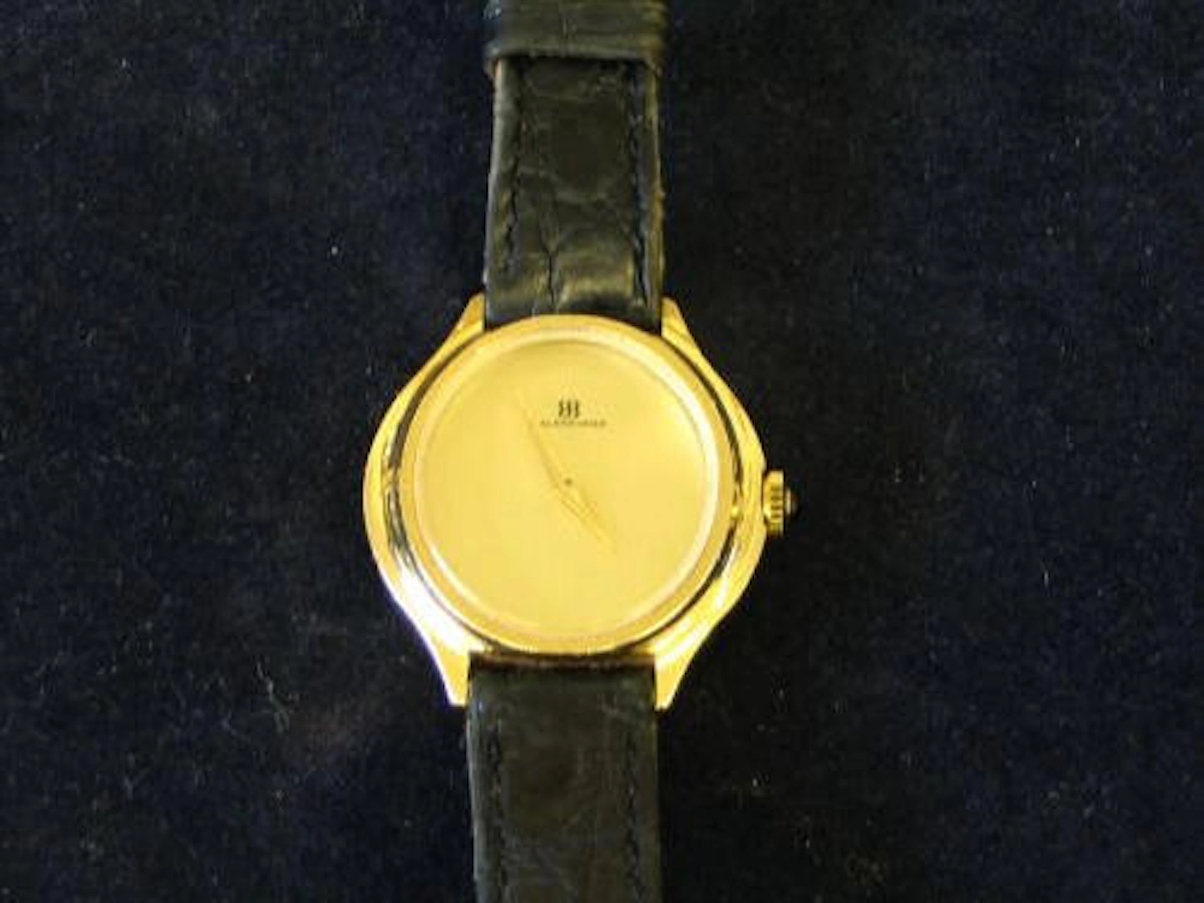 Must de Cartier: A lady's gold plated wristwatch