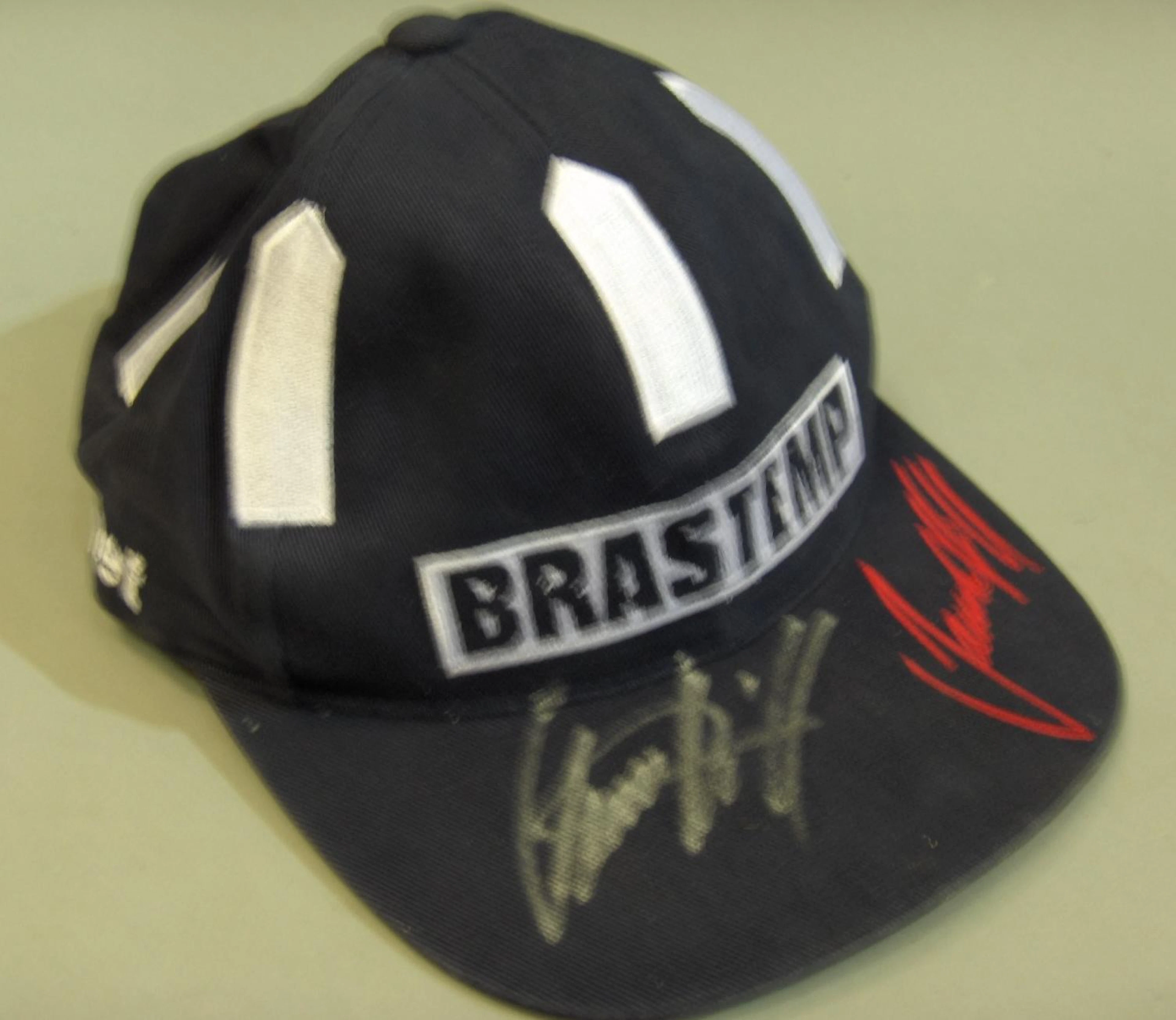 A signed Adidas Damon Hill '1996 F1 World Champion' cap,