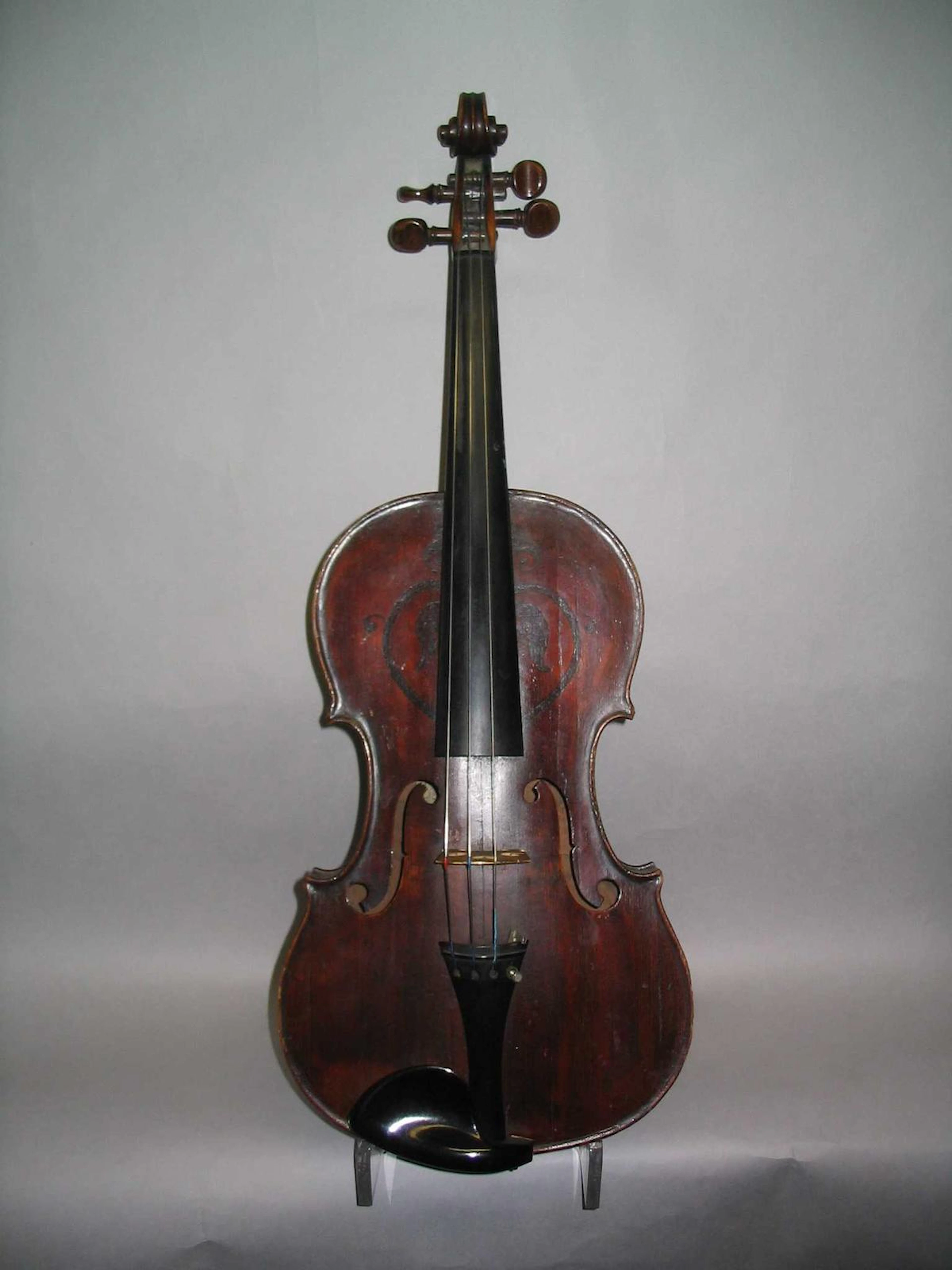 A Viola, circa 1900