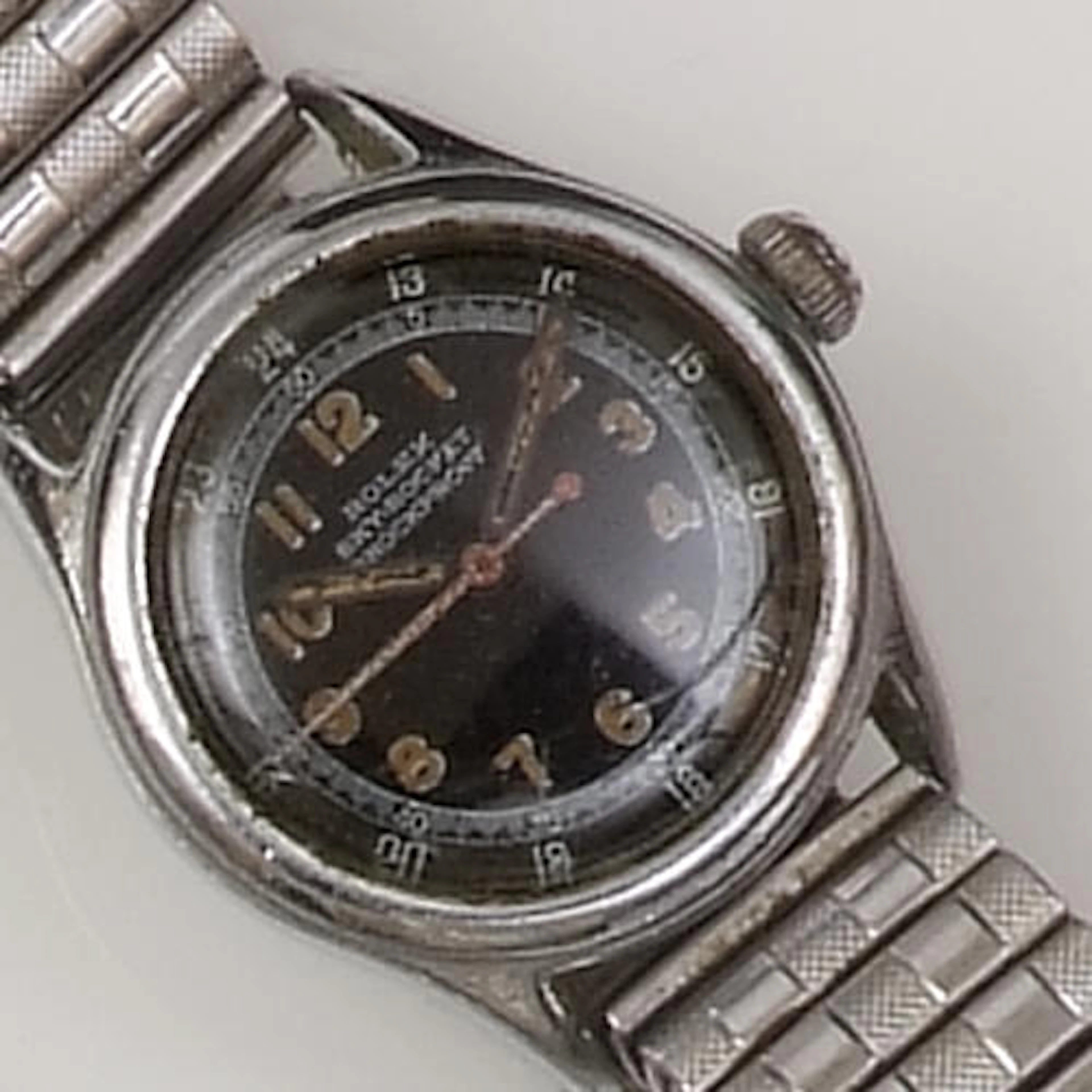 Rolex, Sky-Rocket: A mid-size wristwatch