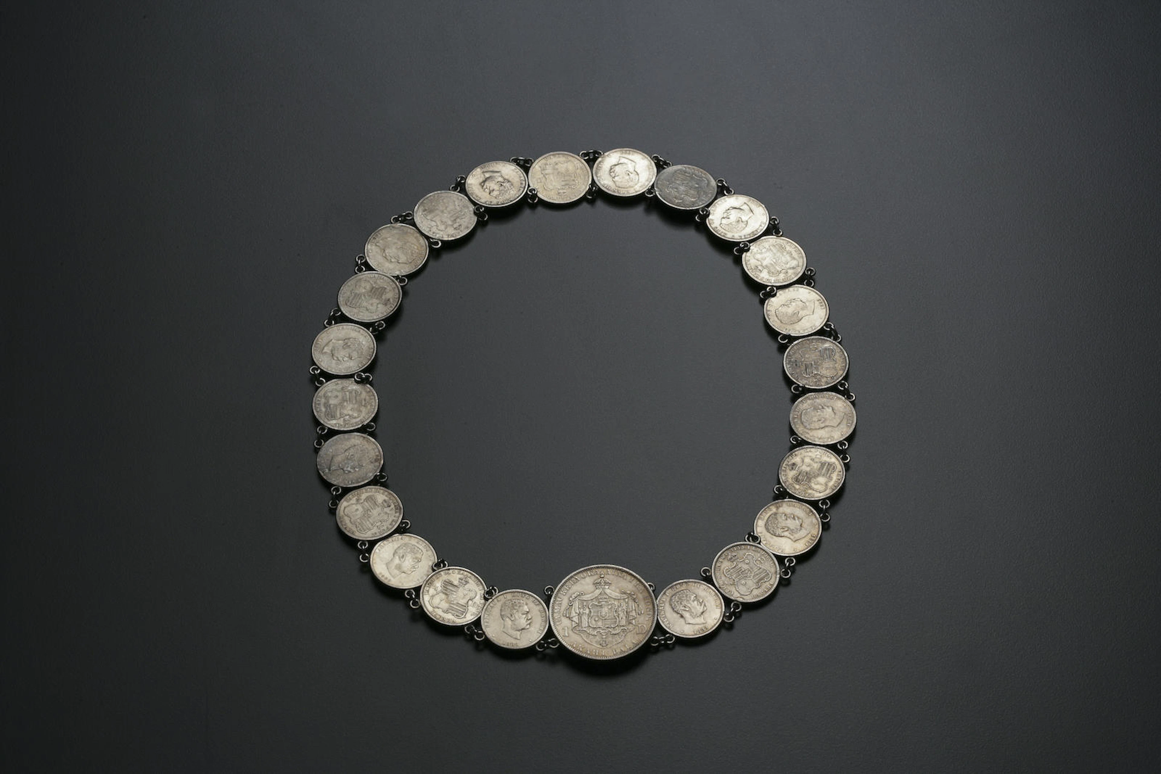 A Hawaiian coin belt