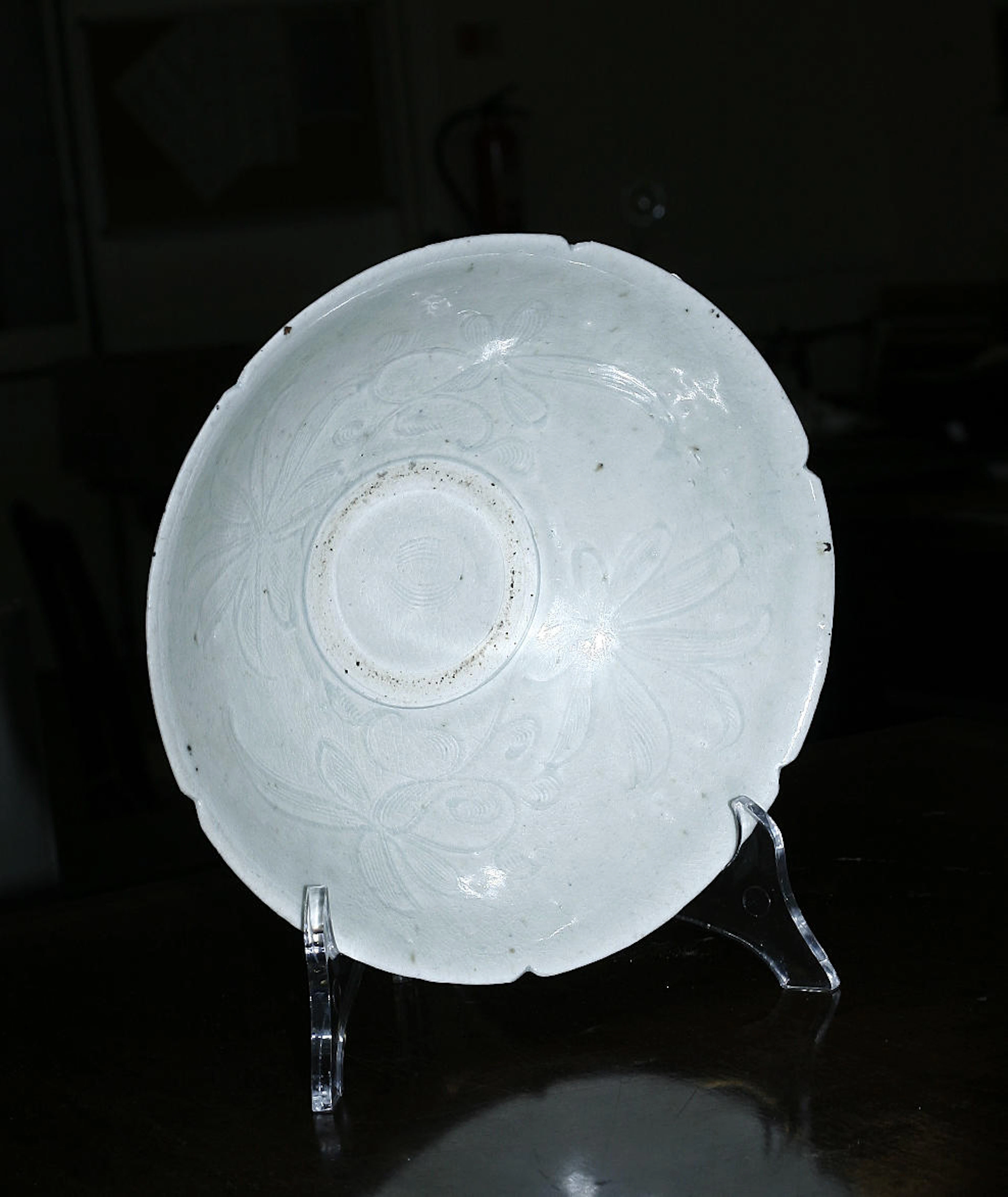 A Chinese incised qingbai glazed foliate bowl Southern Song Dynasty