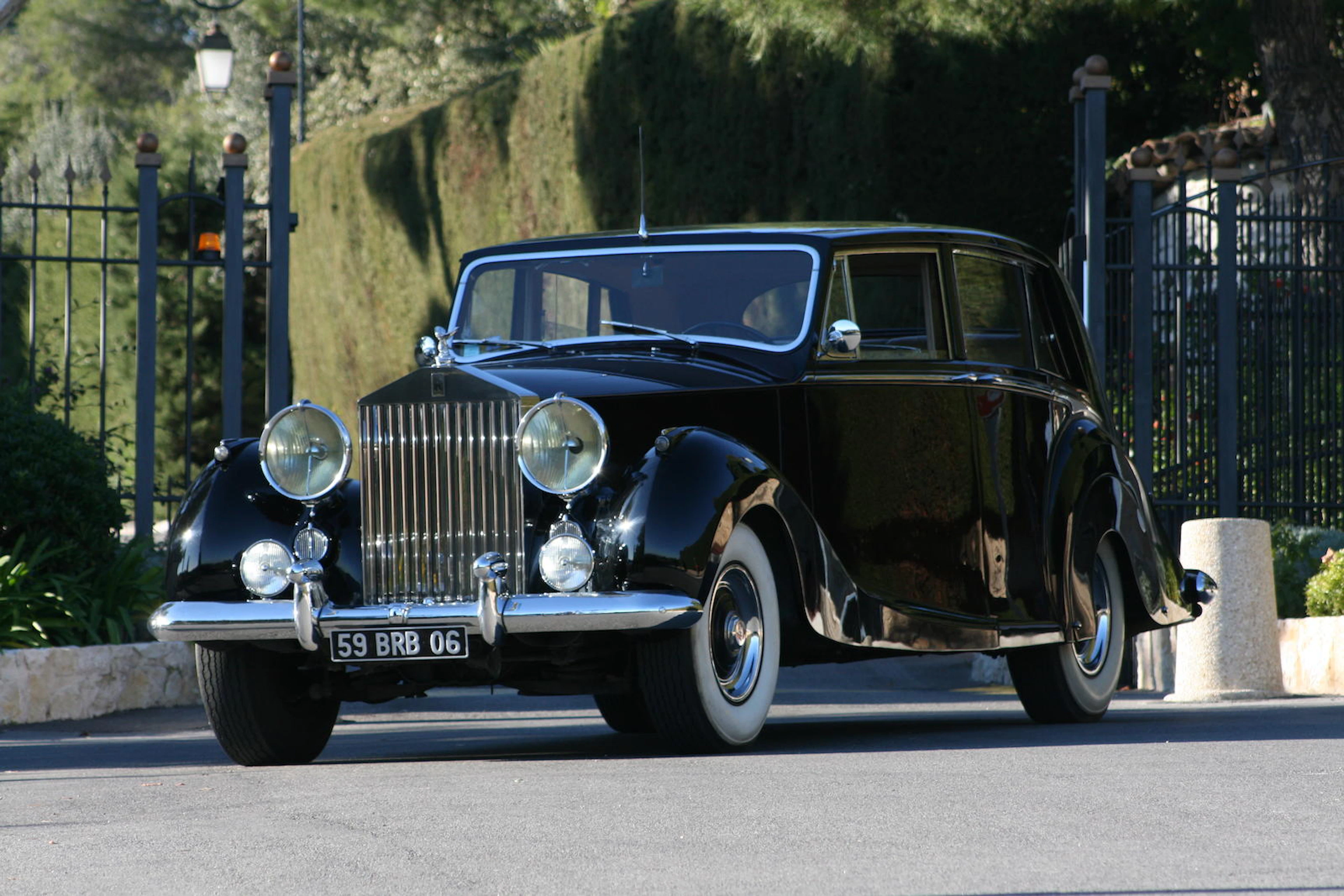 Ex-Pierre Bergé/ Yves Saint-Laurent,c.1953 Rolls-Royce Silver Wraith 4½-Litre Limousine Chassis no. LWVH87 Engine no. W86H