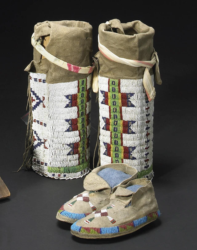 A Western Plateau parfleche envelope