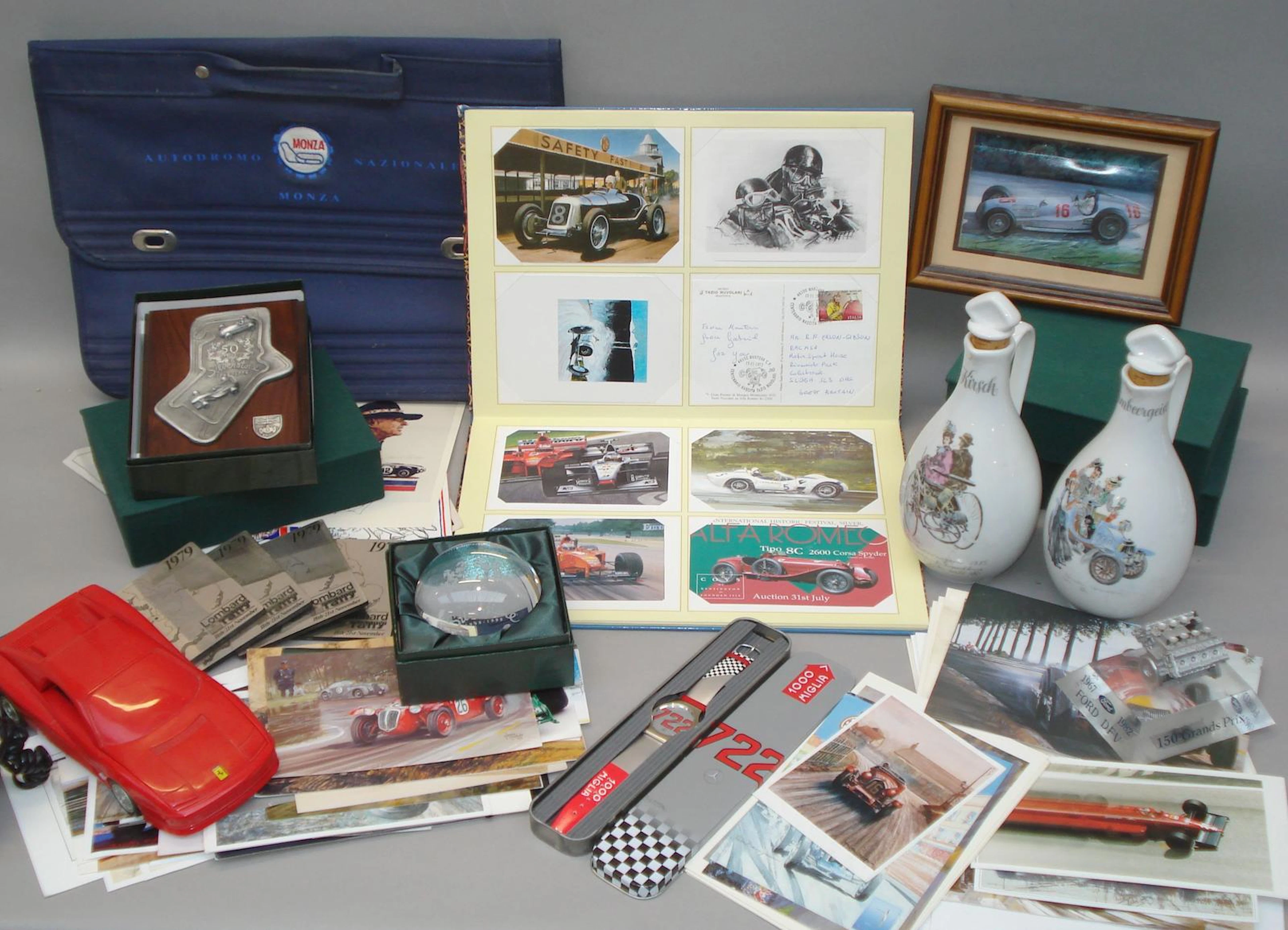 A good lot of assorted motorsport collectables,