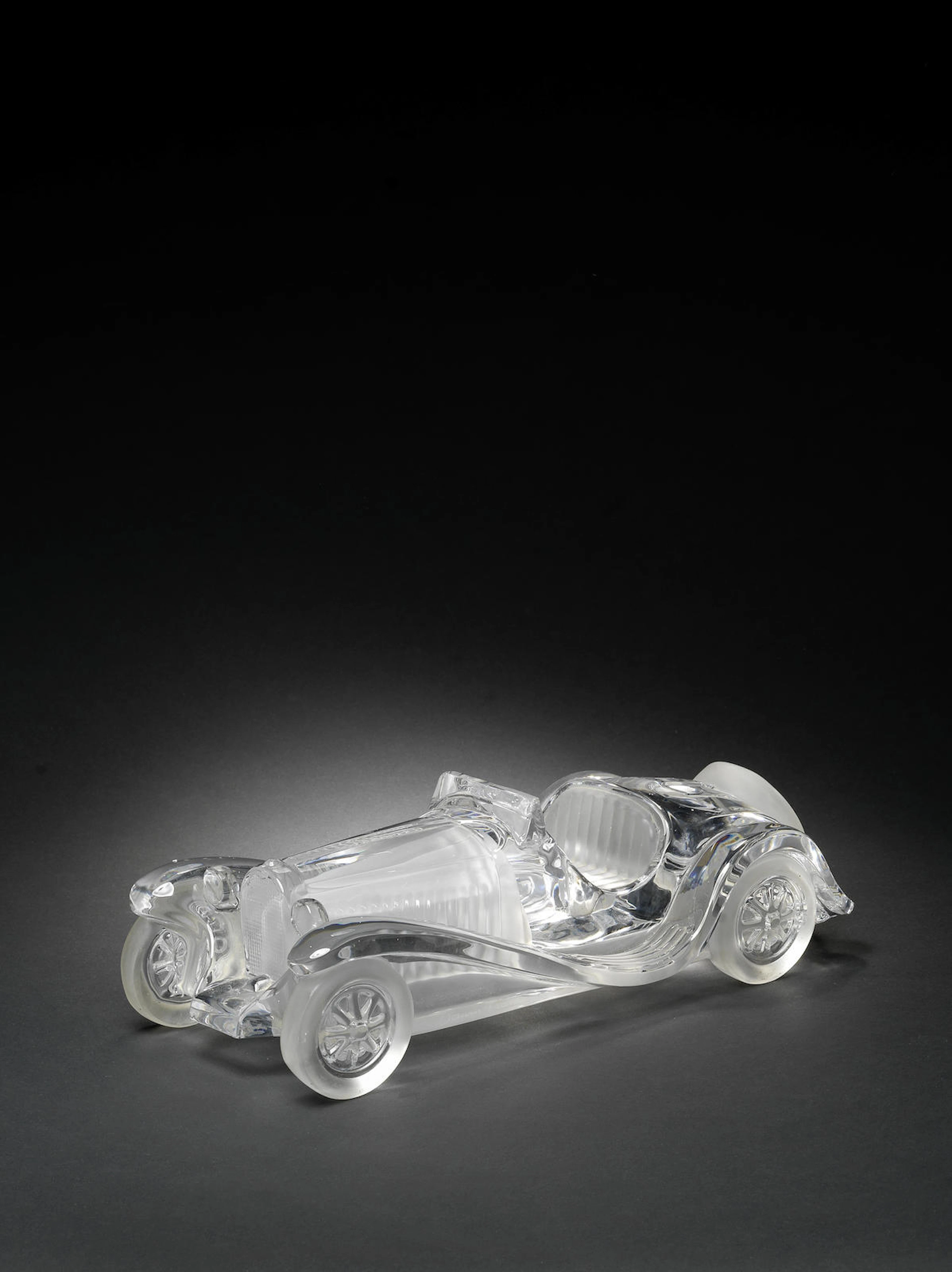 Bugatti Roadster garniture de bureau par Daum